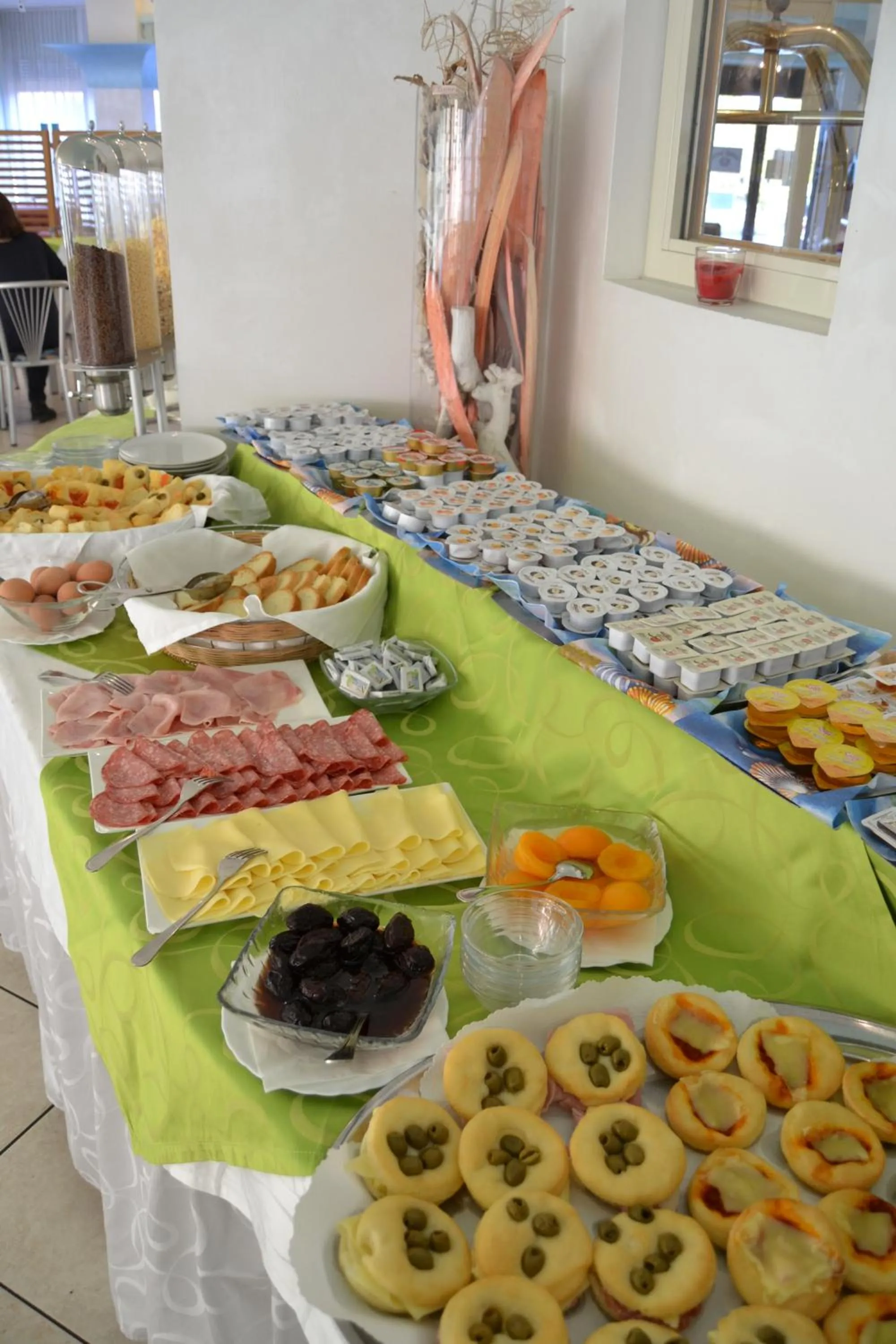 Buffet breakfast in Hotel Zenith