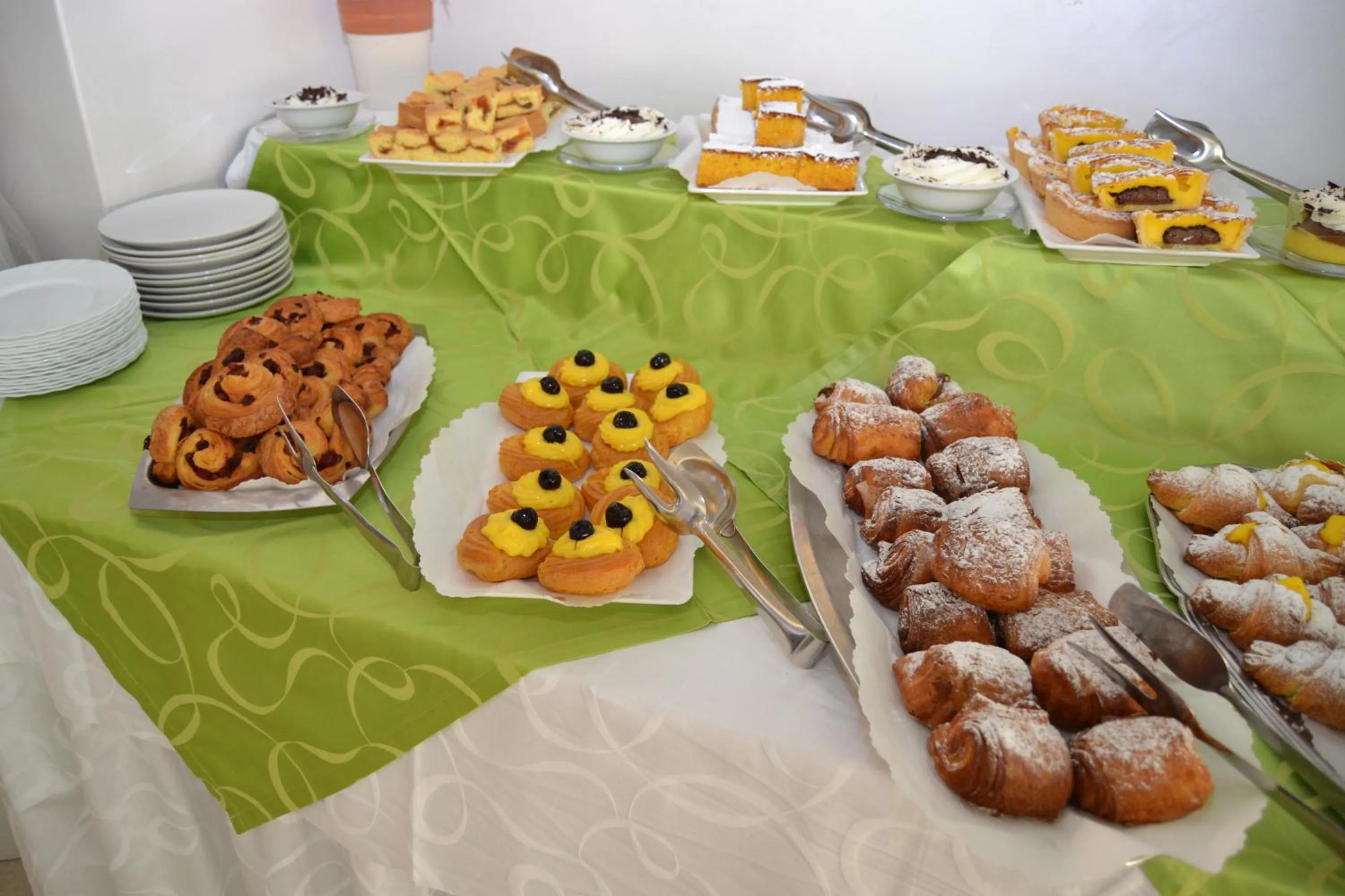 Breakfast in Hotel Zenith