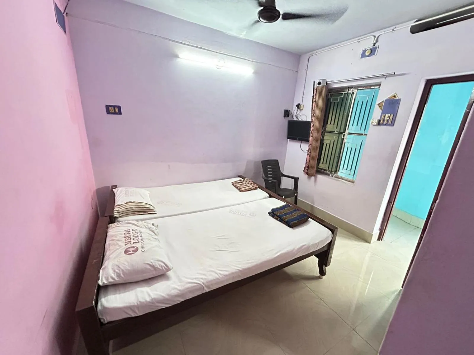 Bed in Meera Lodge