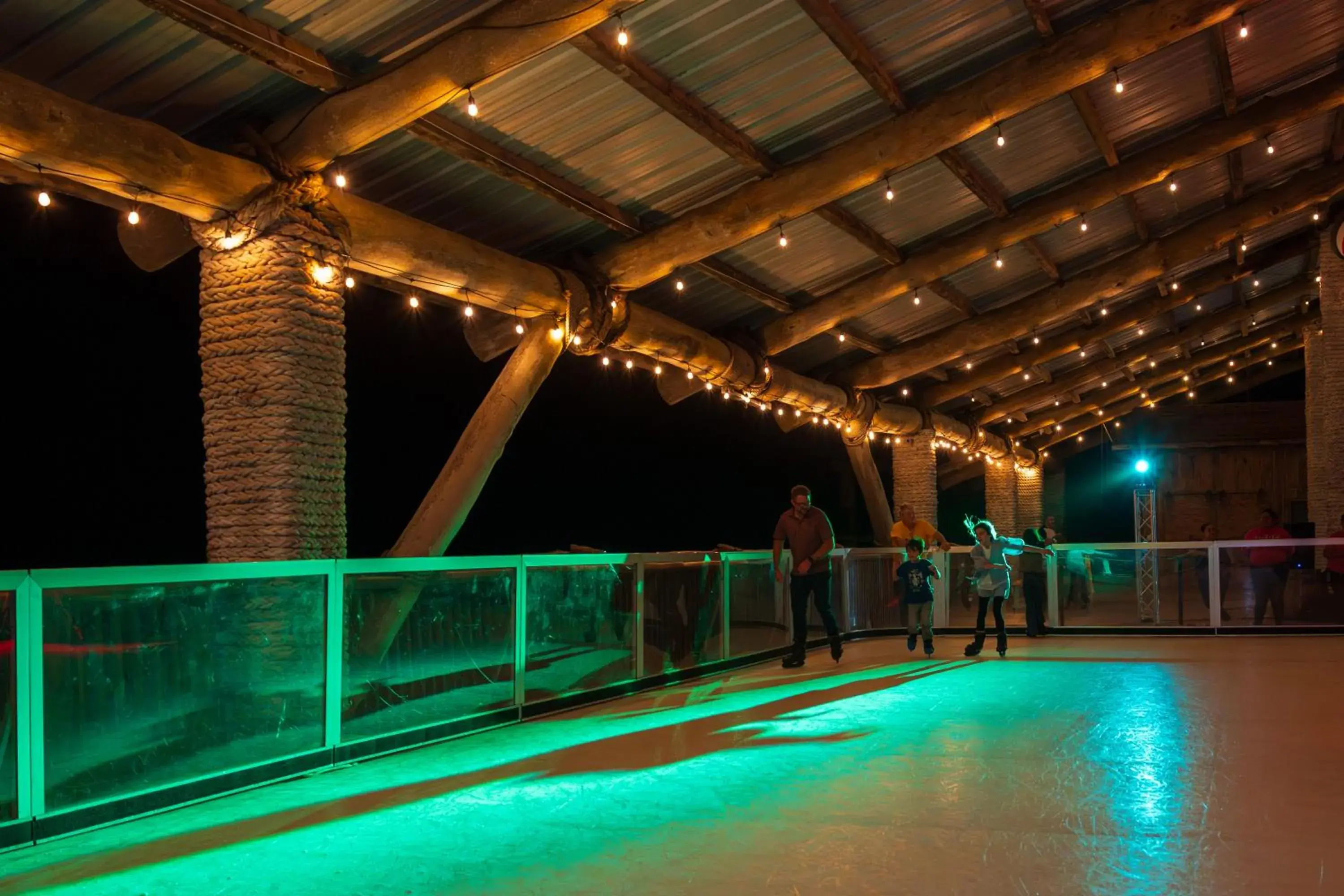 Standard Queen Room with Two Queen Beds and Ocean View in Holiday Inn Resort South Padre Island-Beach Front by IHG Standard Queen Room with Two Queen Beds and Ocean View in Holiday Inn Resort South Padre Island-Beach Front by IHG