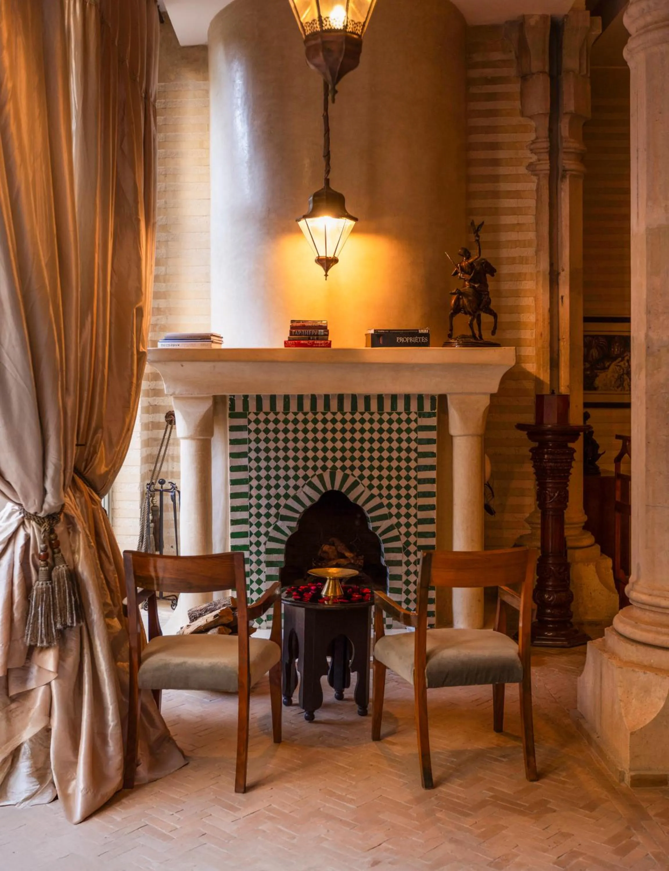 Living room in Le Palais Rhoul and Spa