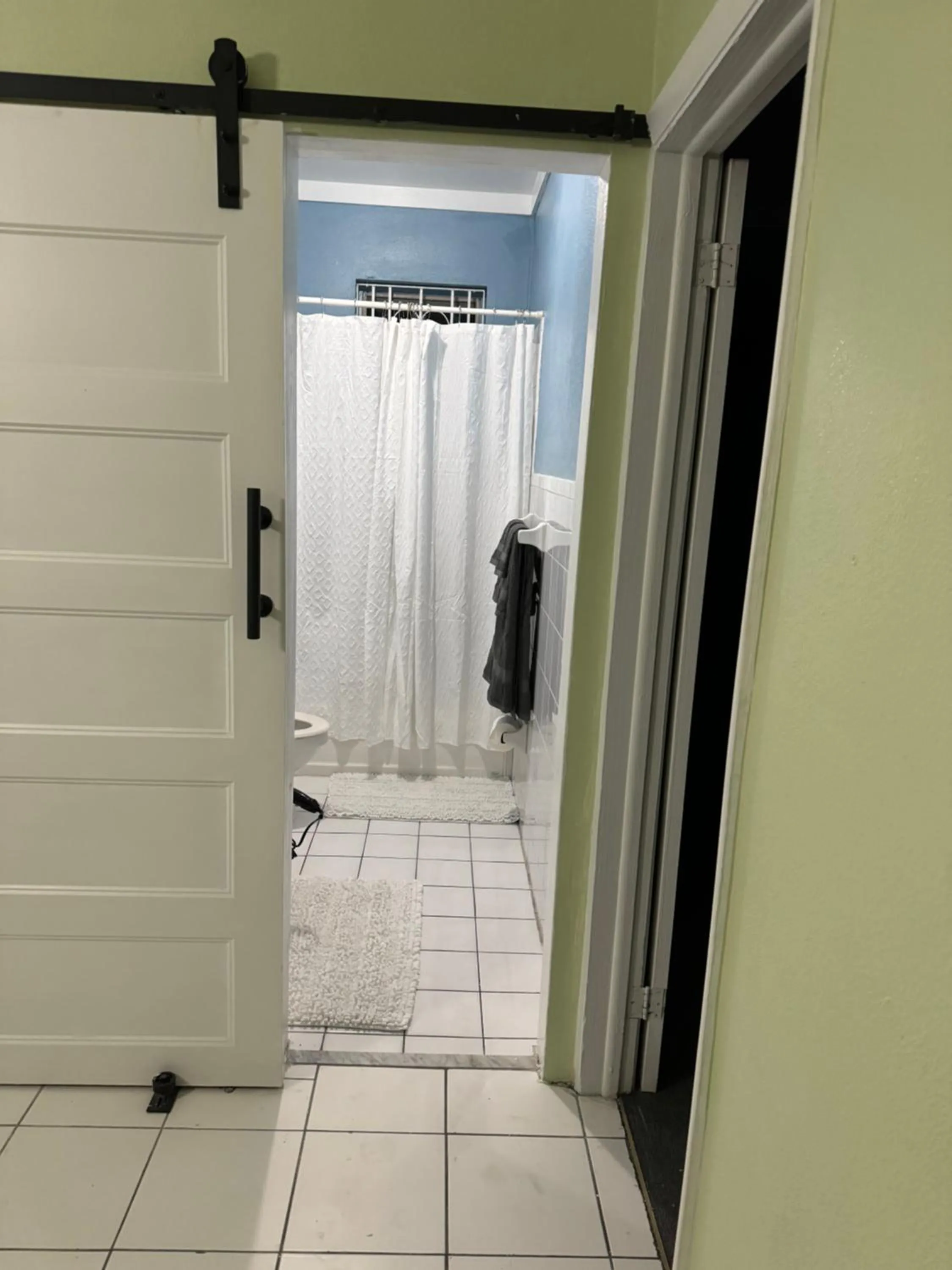 Bathroom in Kozy Bahamas Getaway