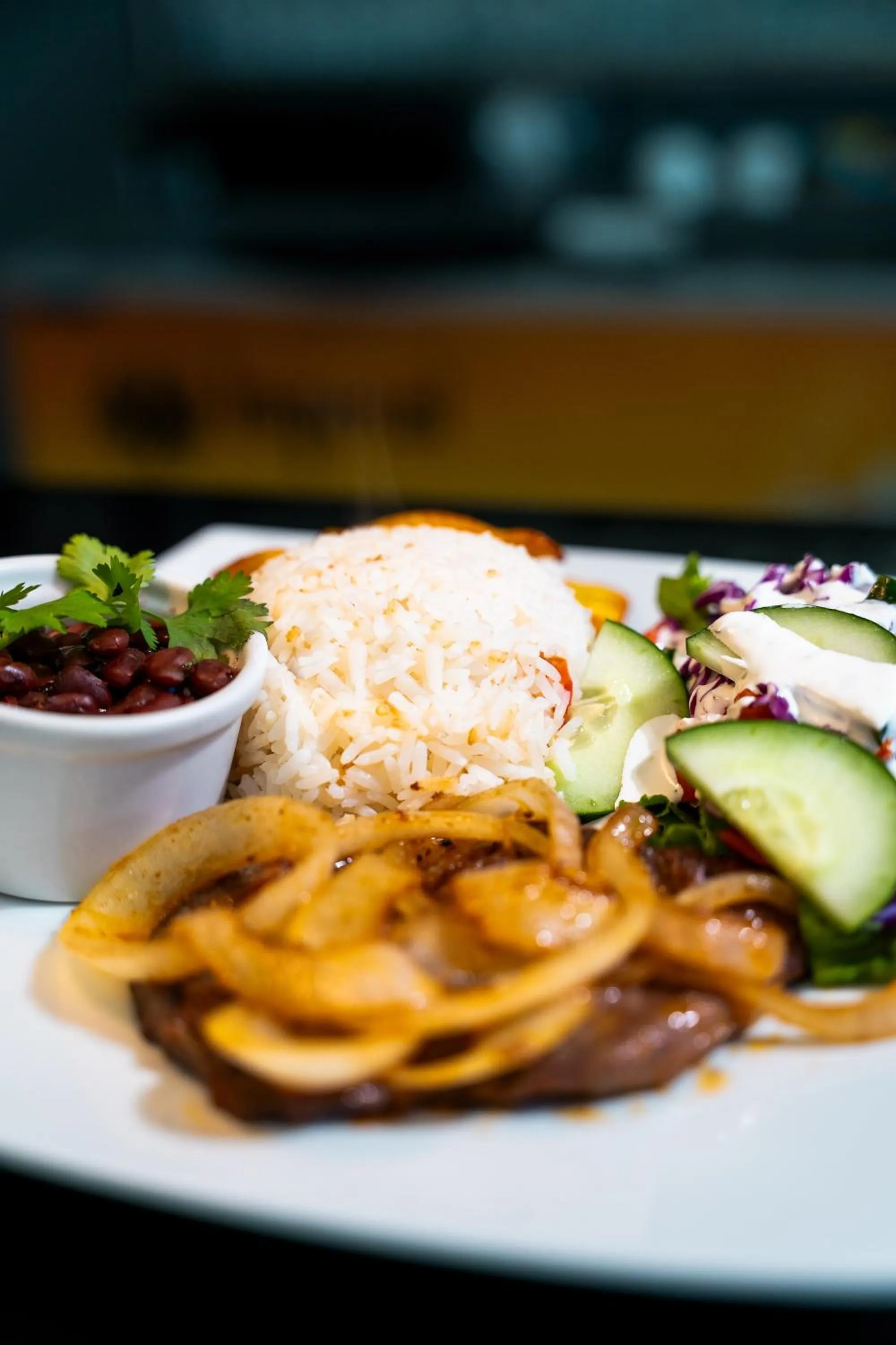 Restaurant/places to eat in Hotel Luckys