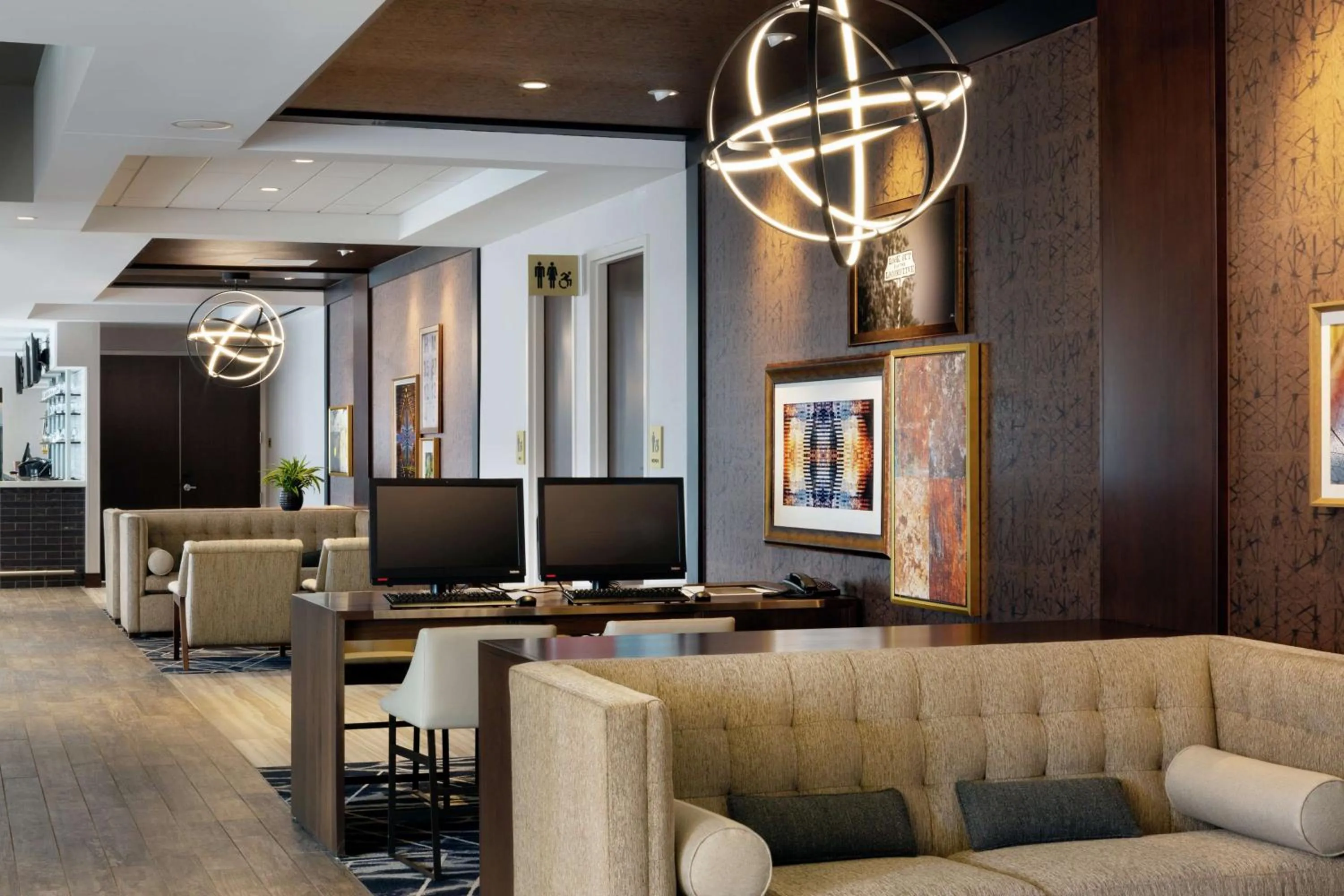 Lobby or reception in Doubletree By Hilton Jamestown, Ny