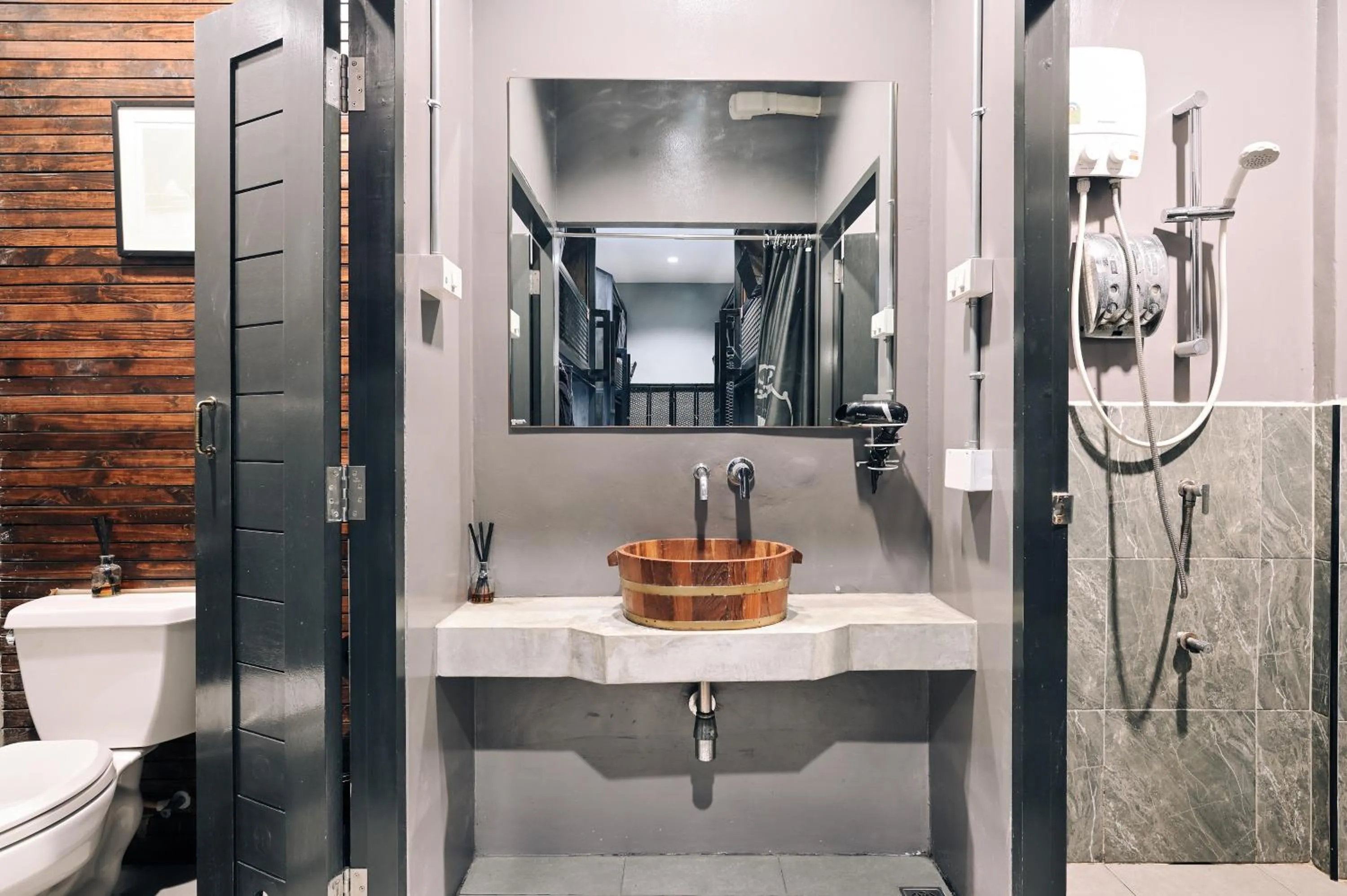 Shower in Castle Black Bangkok