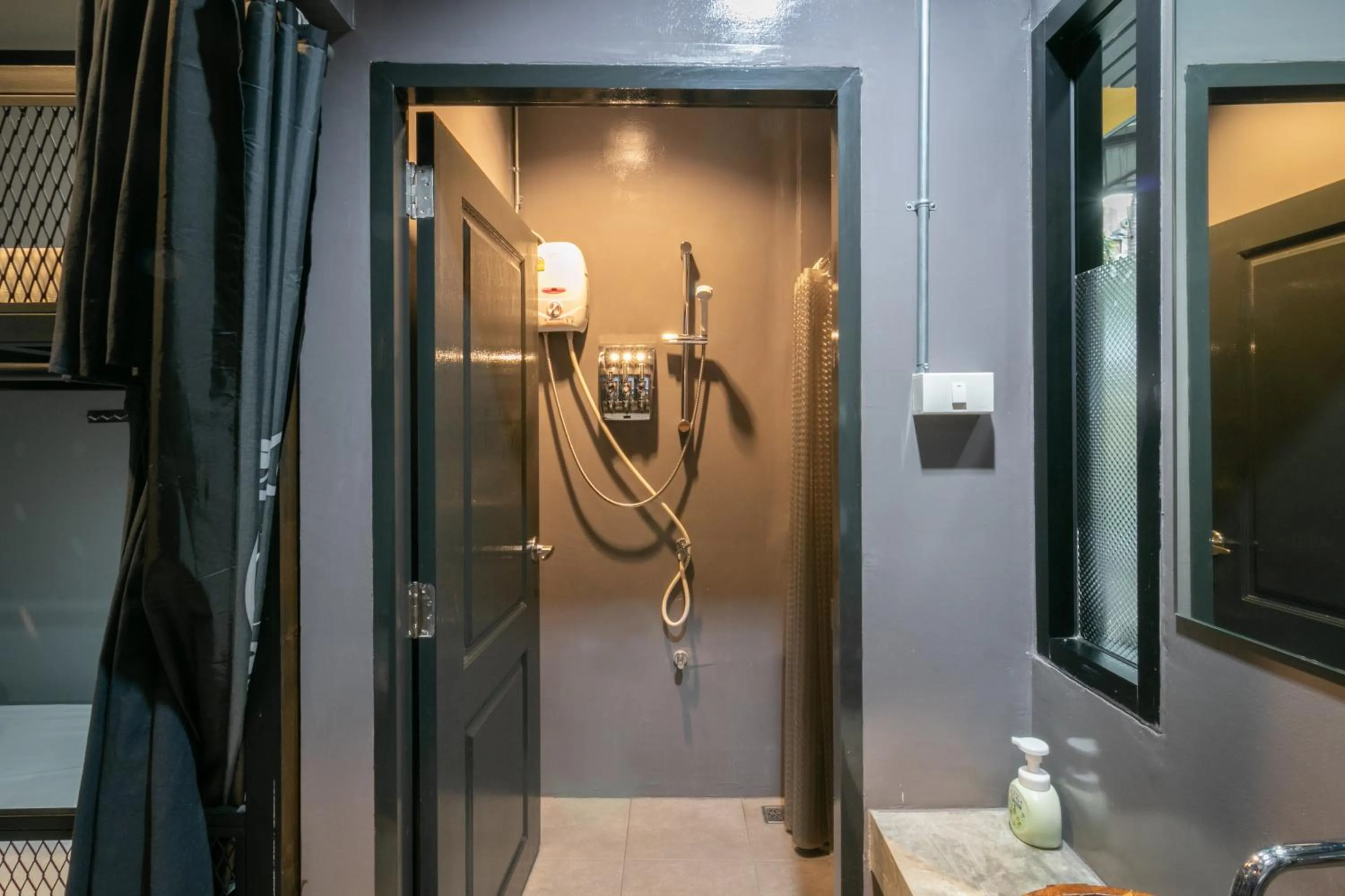 Shower in Castle Black Bangkok