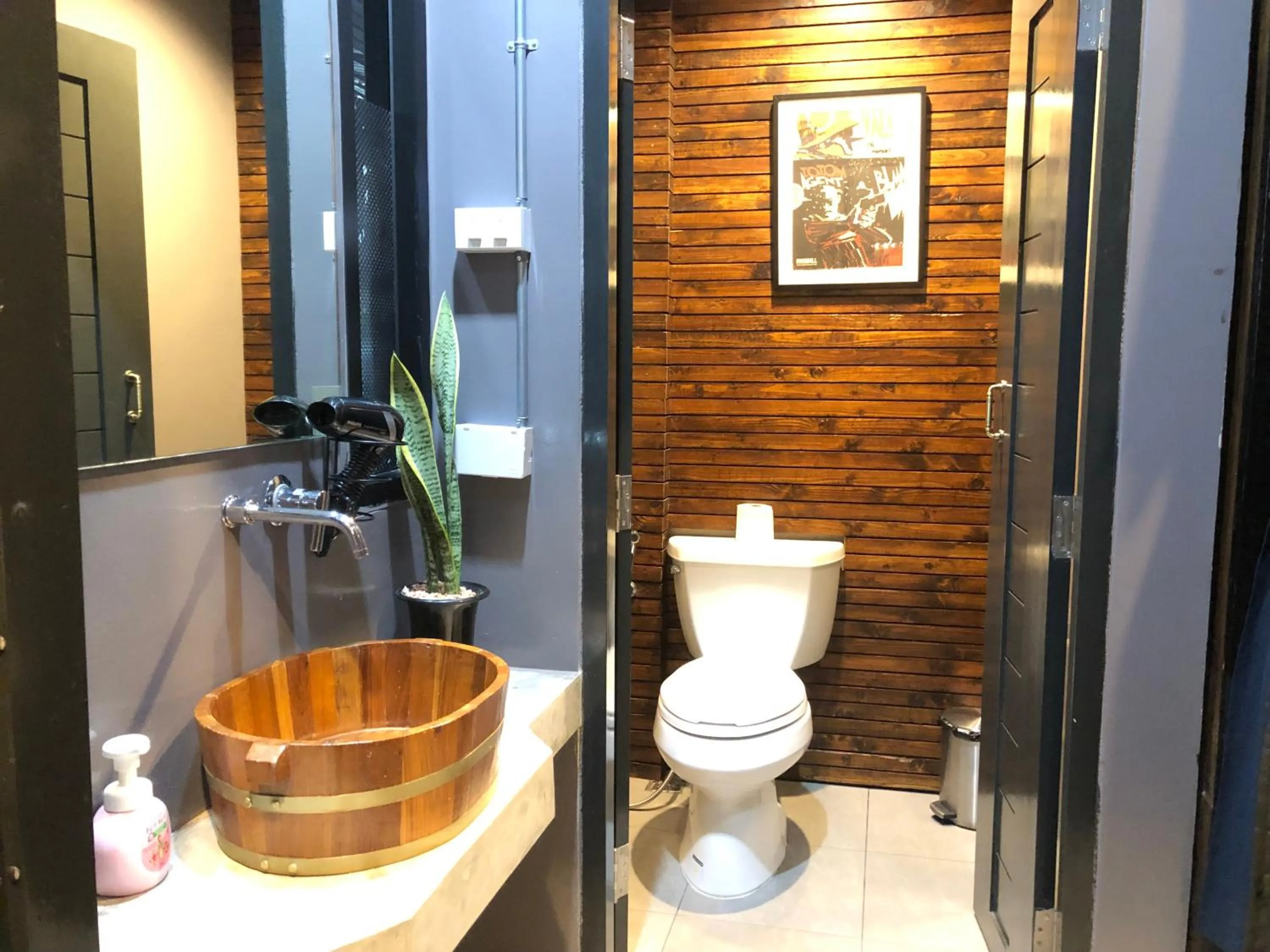 Toilet in Castle Black Bangkok