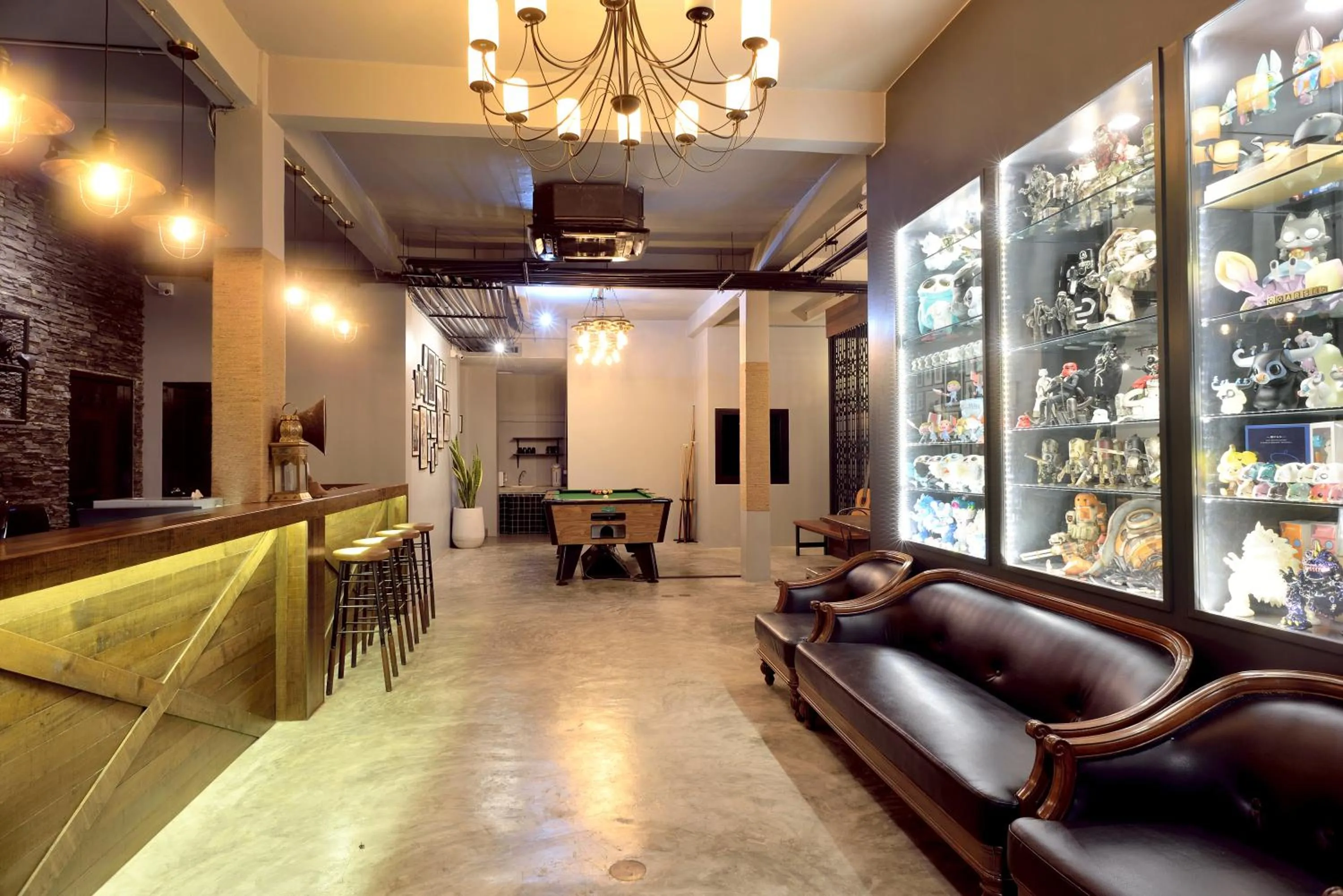 TV and multimedia in Castle Black Bangkok