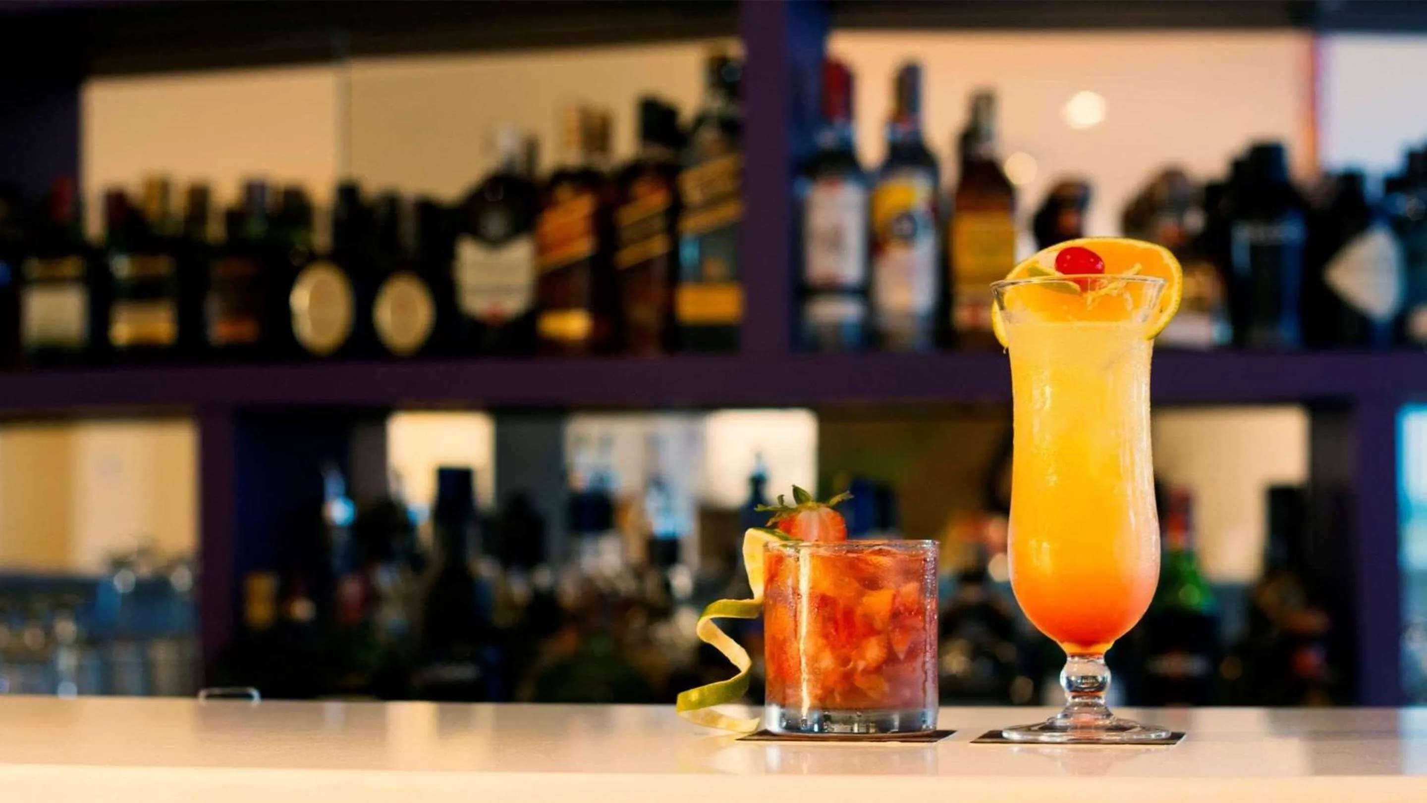 Lounge or bar in Radisson Cartagena Ocean Pavillion Hotel