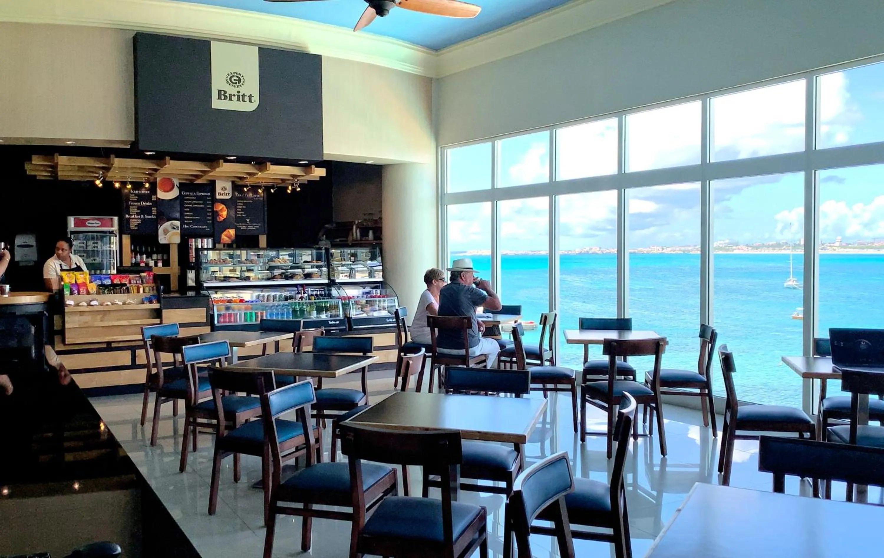 Restaurant/places to eat in Simpson Bay Resort Marina & Spa