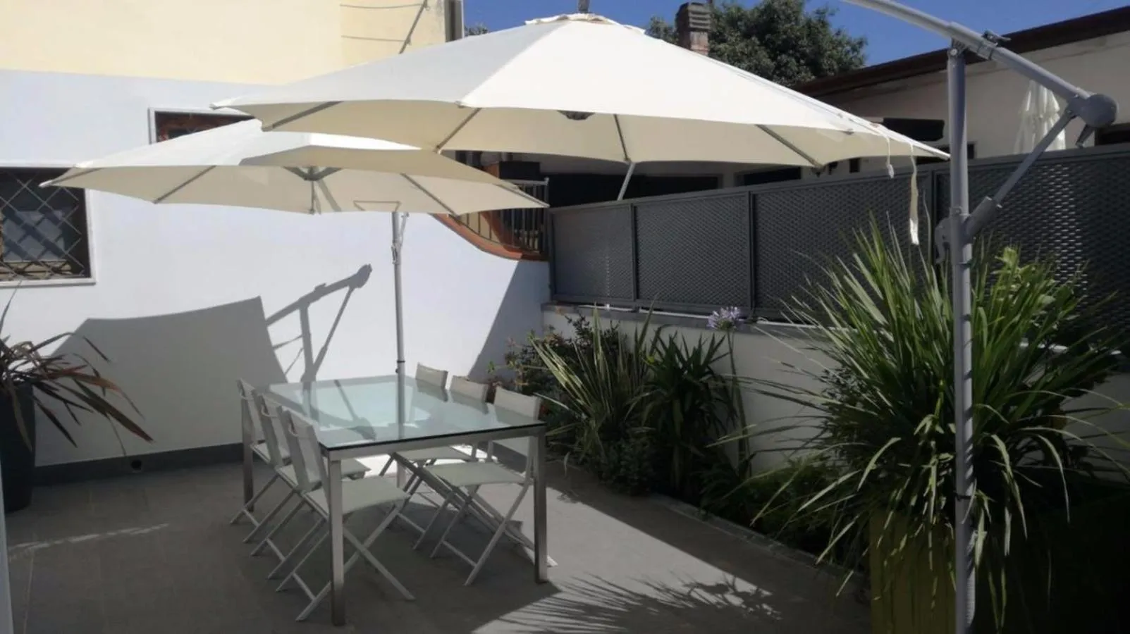 Patio in 150 LatoMare