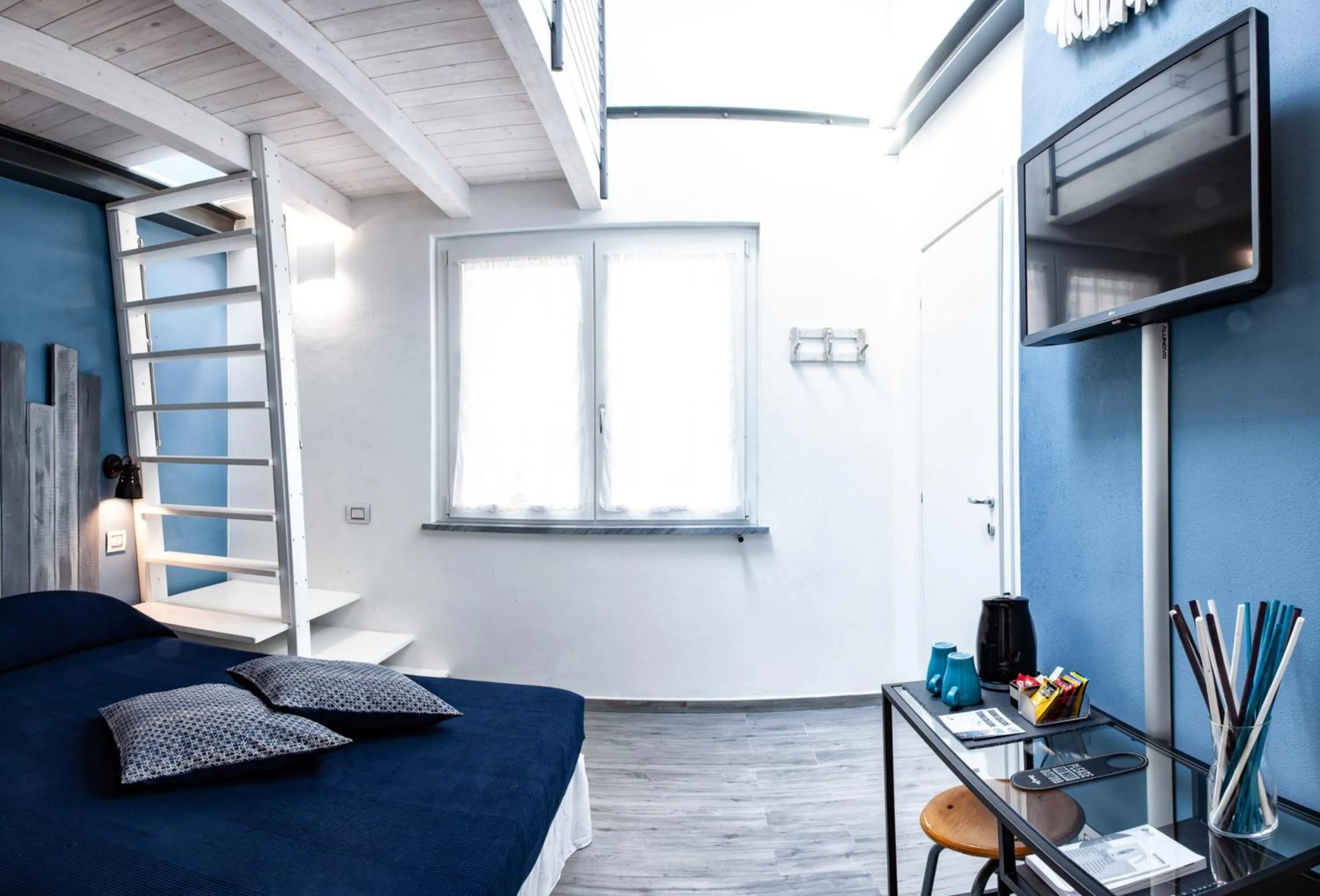 TV and multimedia in 150 LatoMare