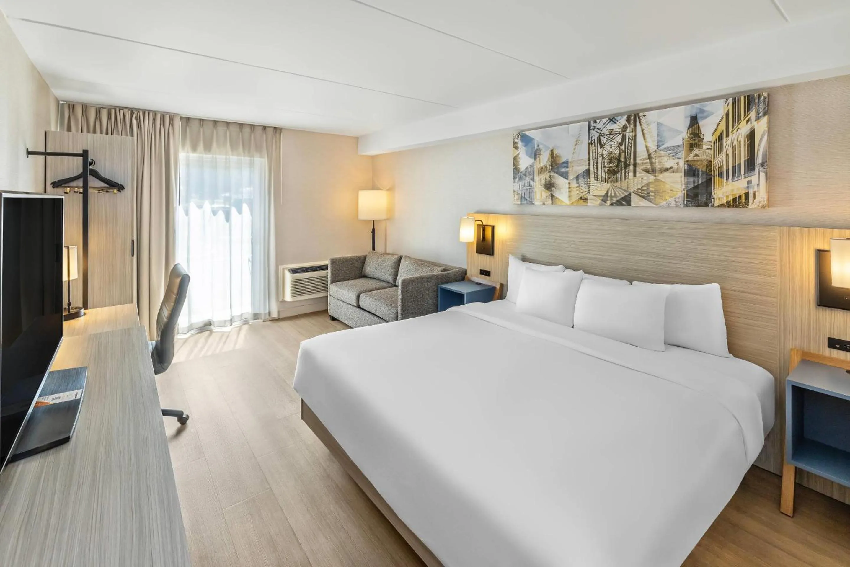 Bedroom, Bed in Comfort Inn