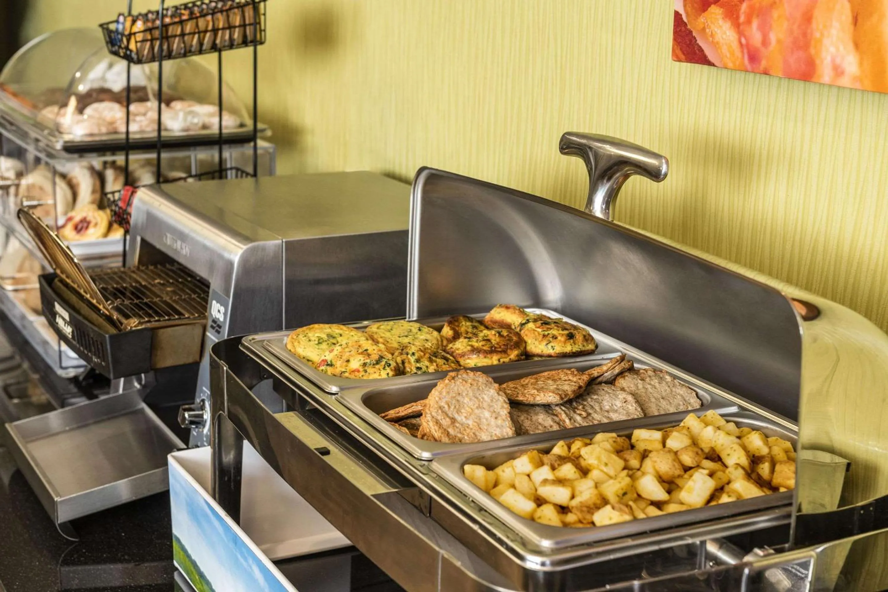 Restaurant/places to eat in Comfort Inn