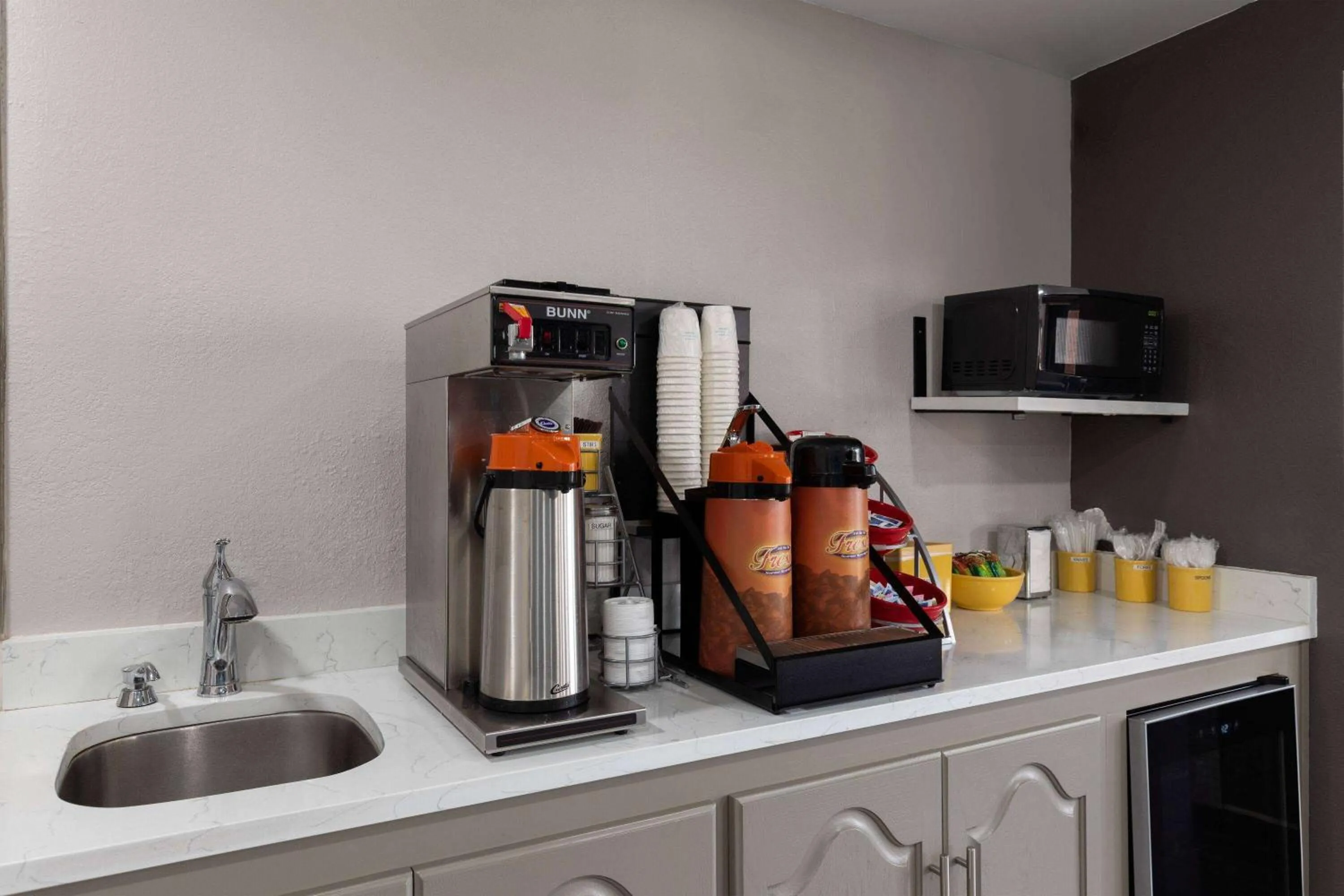 Breakfast in Days Inn by Wyndham Childersburg