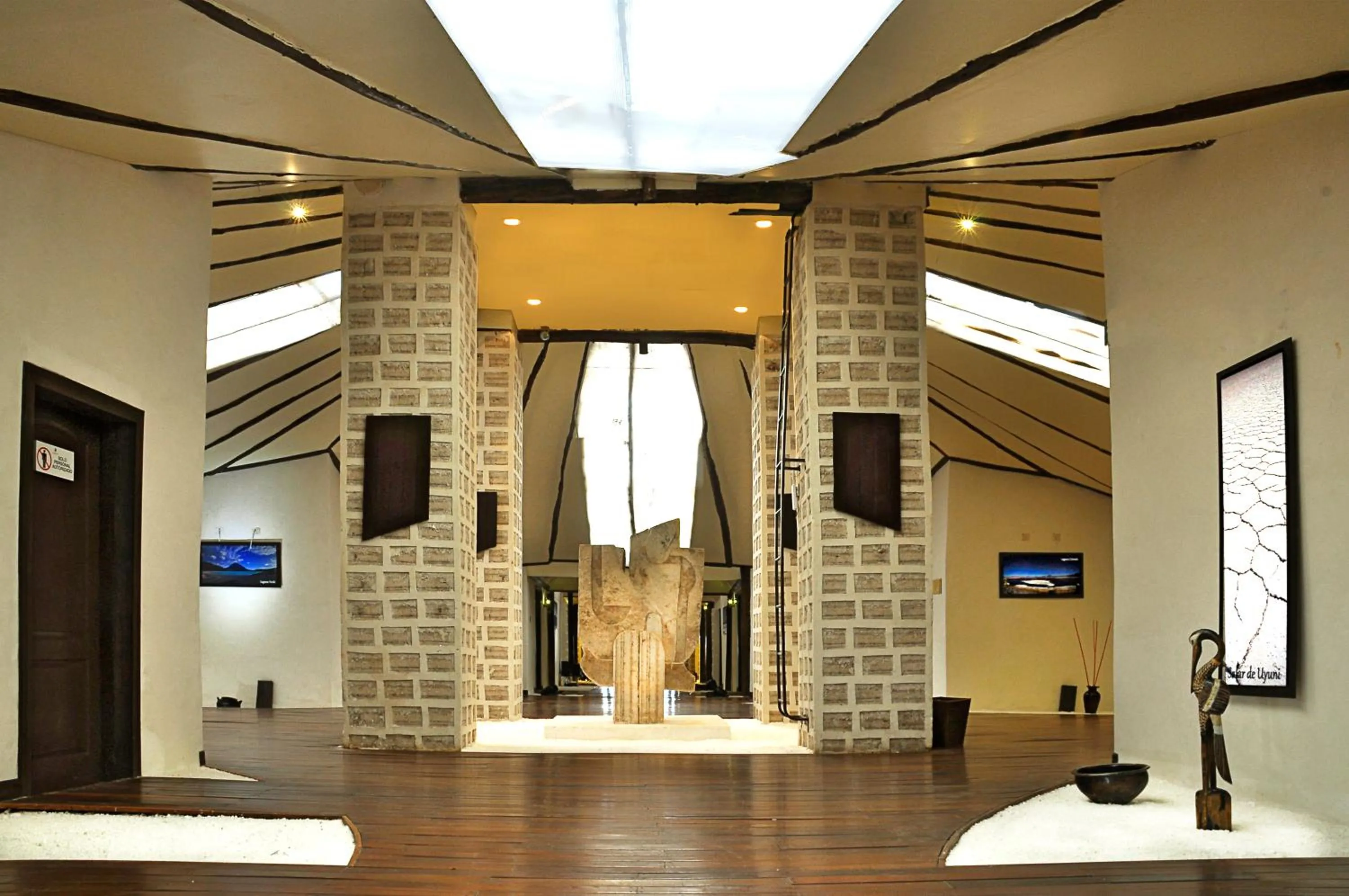 Decorative detail in Hotel Palacio de Sal