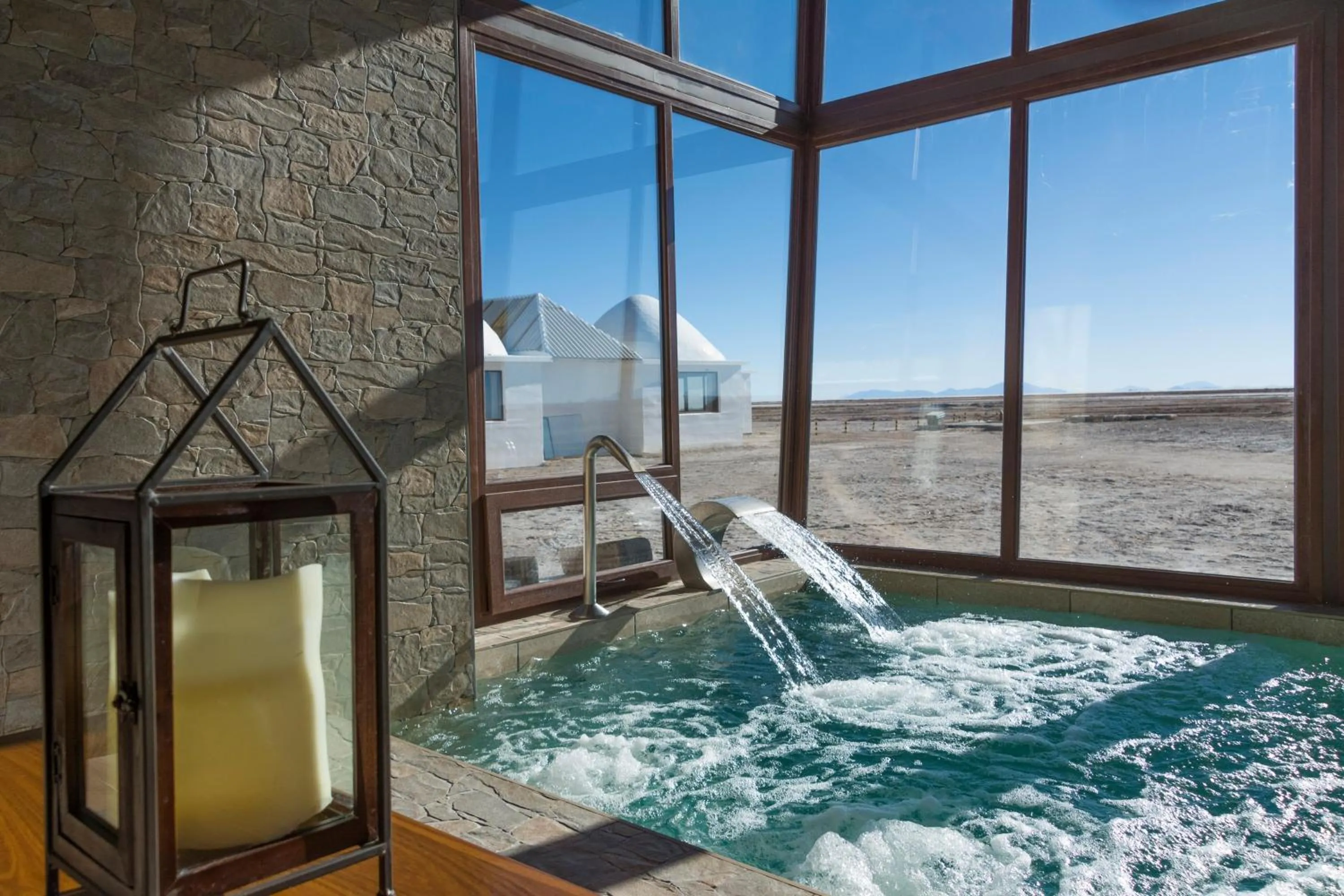 Hot Tub in Hotel Palacio de Sal