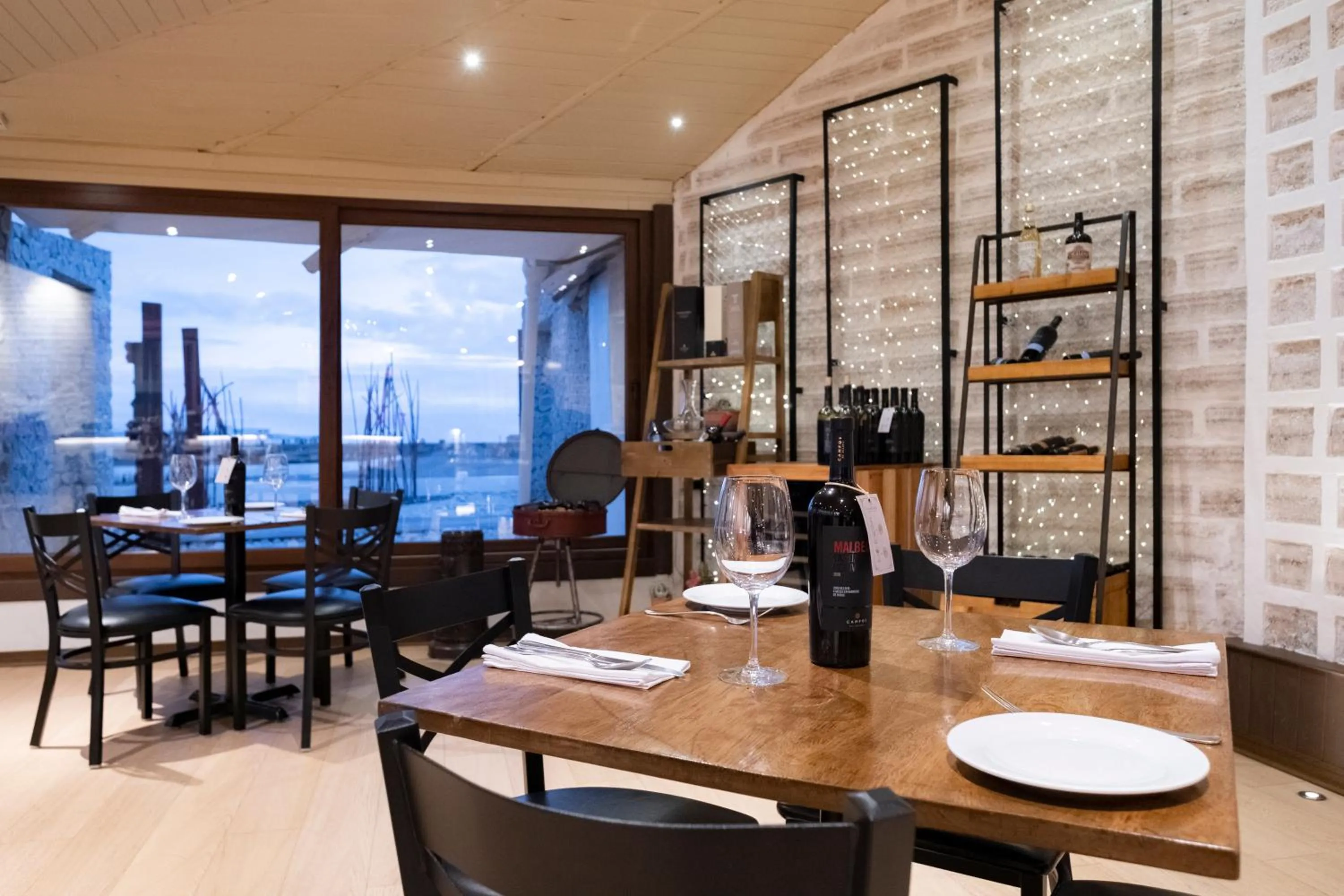 Restaurant/places to eat in Hotel Palacio de Sal