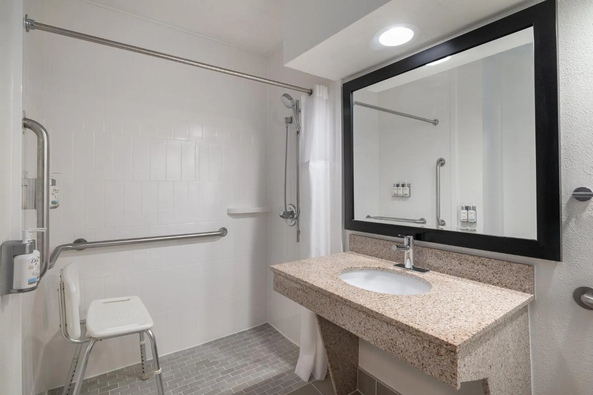 Photo of the whole room in Garner Hotel Wytheville East by IHG