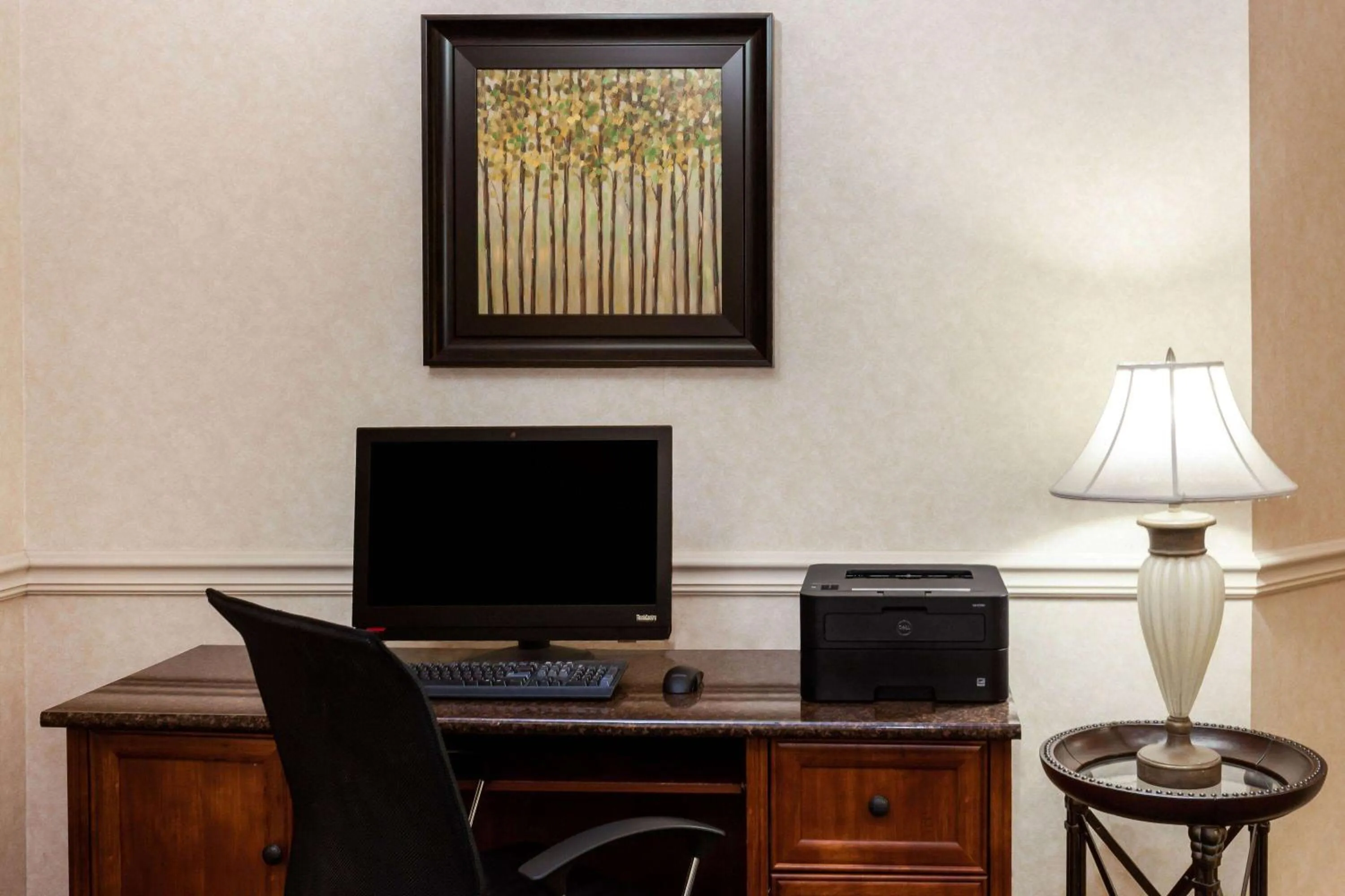 Business facilities in La Quinta by Wyndham Milwaukee SW New Berlin