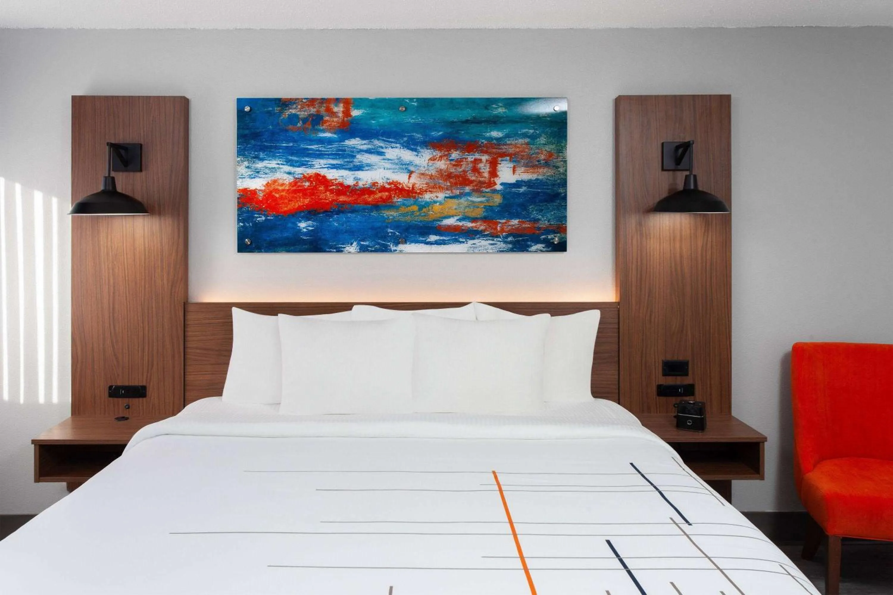 Bed in La Quinta Inn by Wyndham Wausau