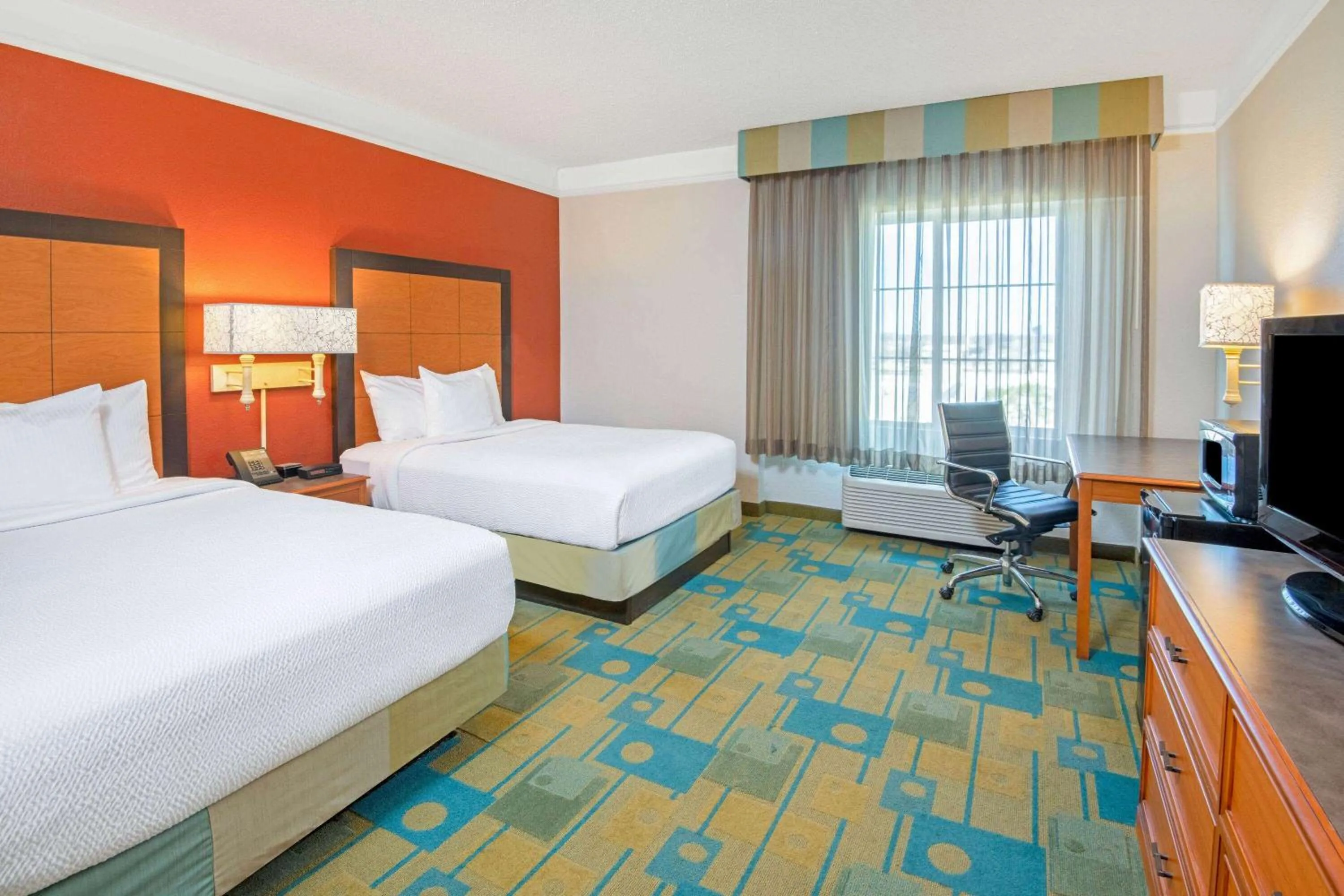 Deluxe Double Room with Two Double Beds - Non-Smoking in La Quinta by Wyndham Sherman