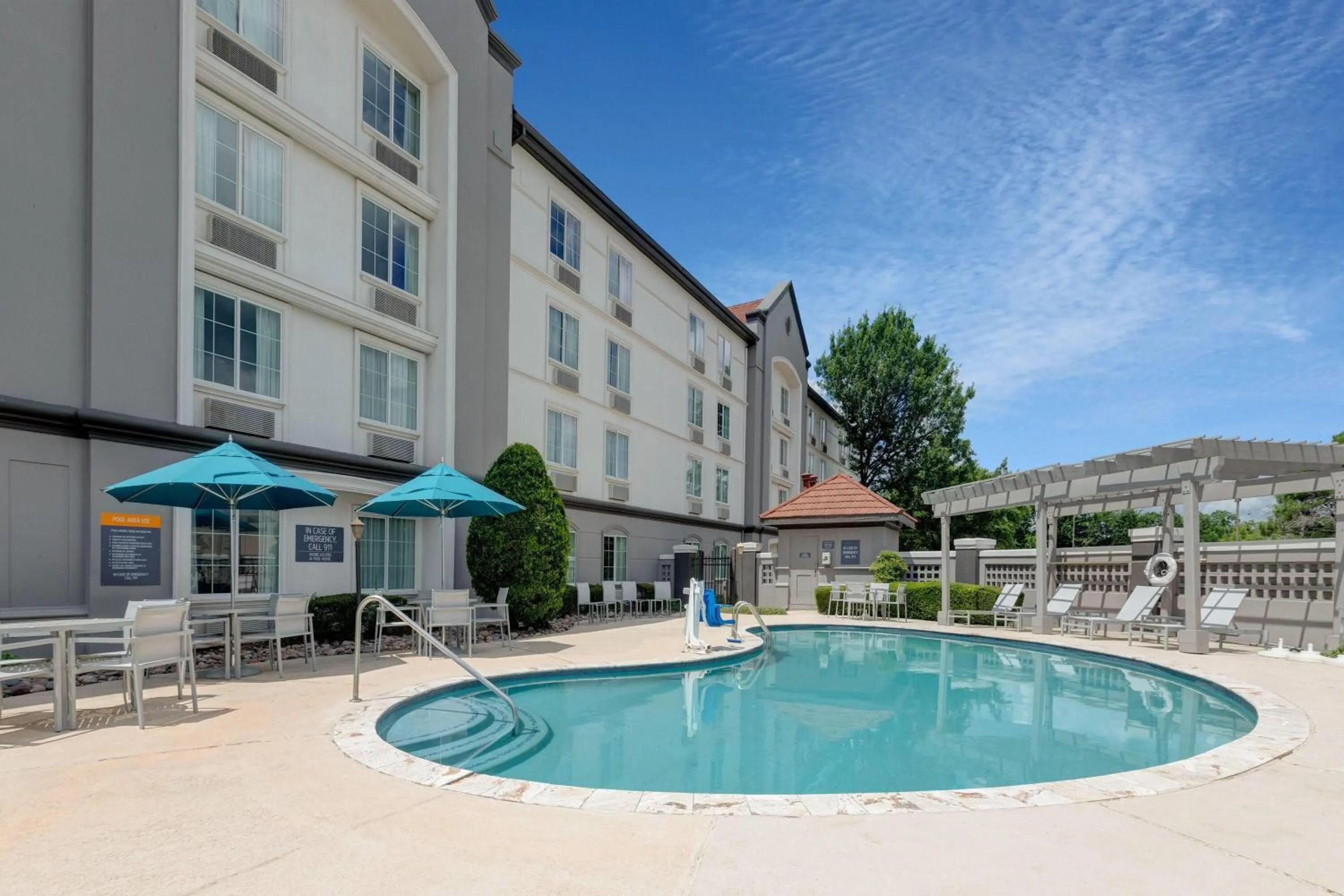 Swimming pool in La Quinta by Wyndham Sherman