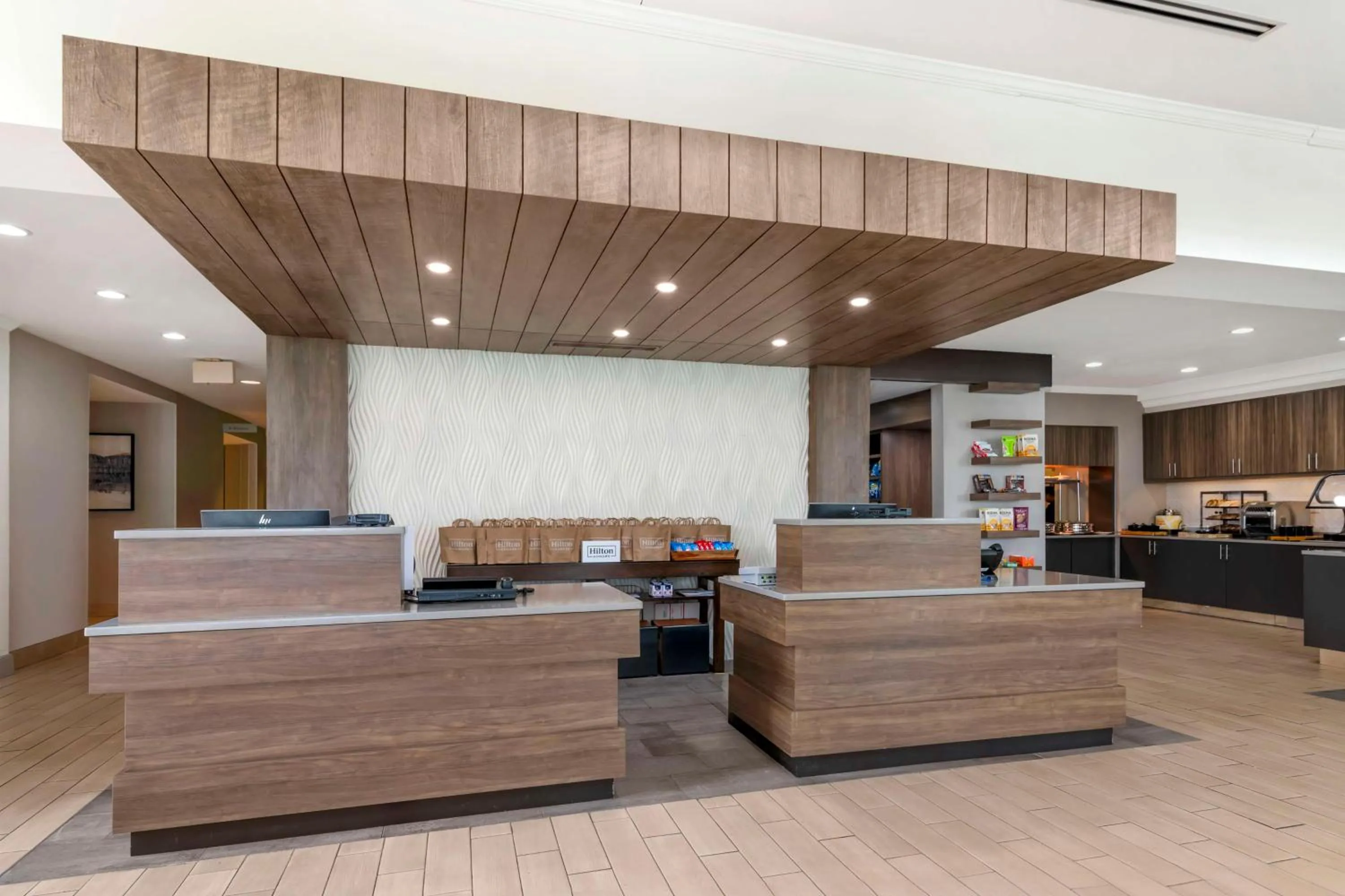 Lobby or reception in Hilton Garden Inn Portland Airport