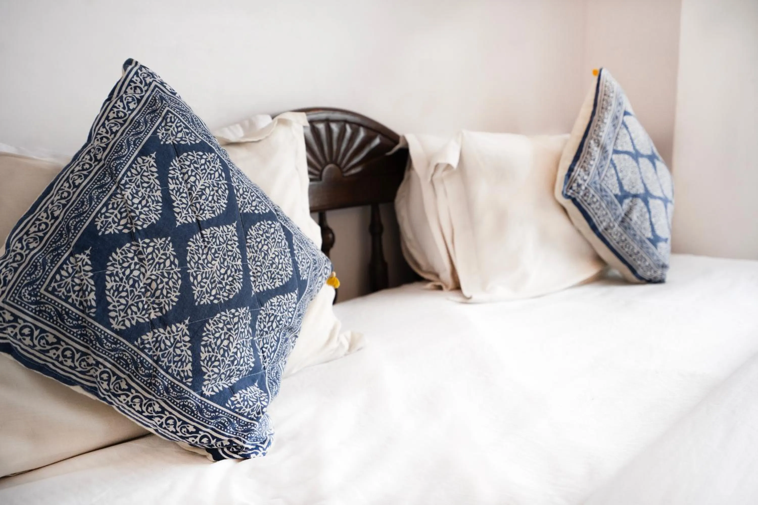 Bed in The Lake View Hotel- On Lake Pichola