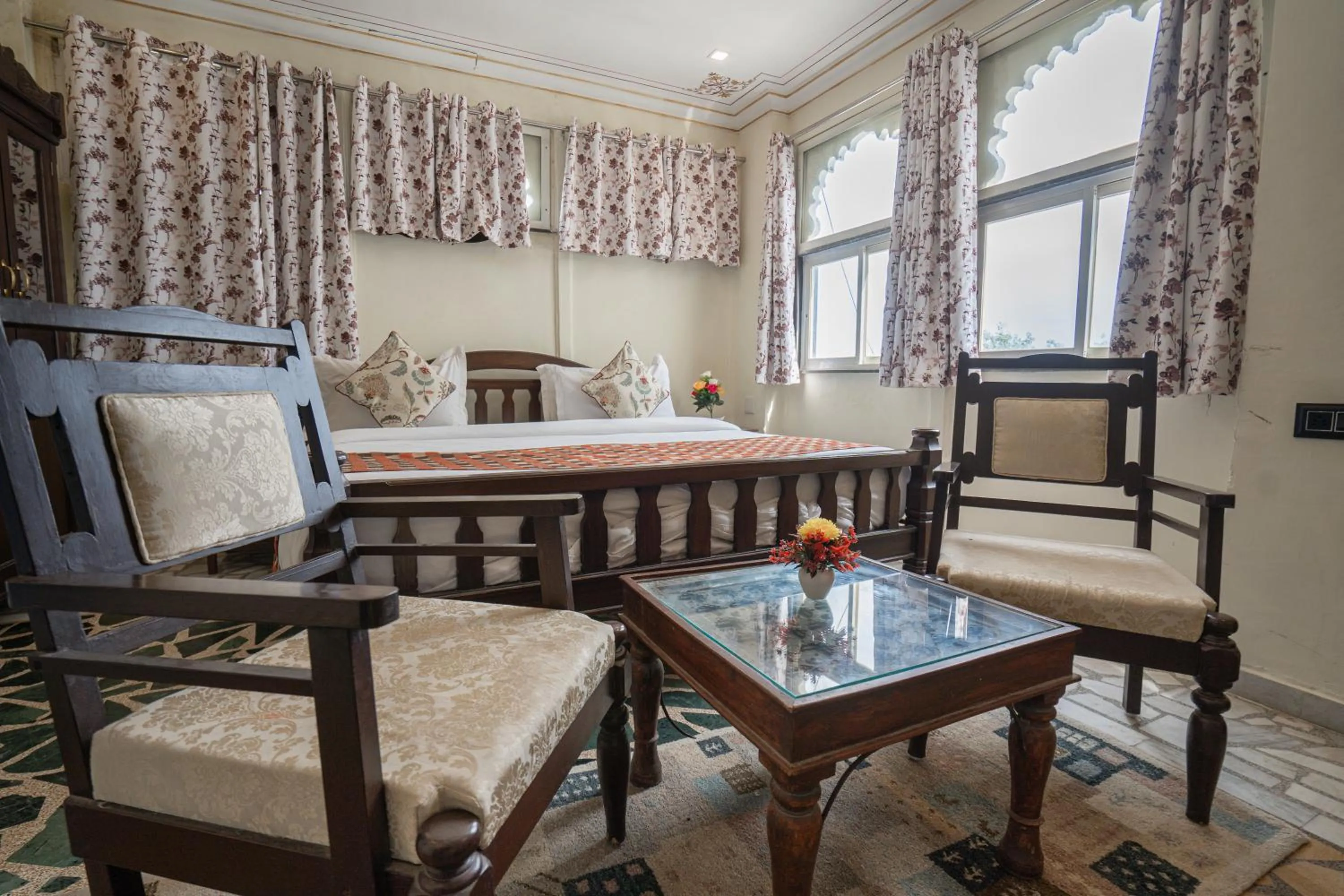 Bed in The Lake View Hotel- On Lake Pichola