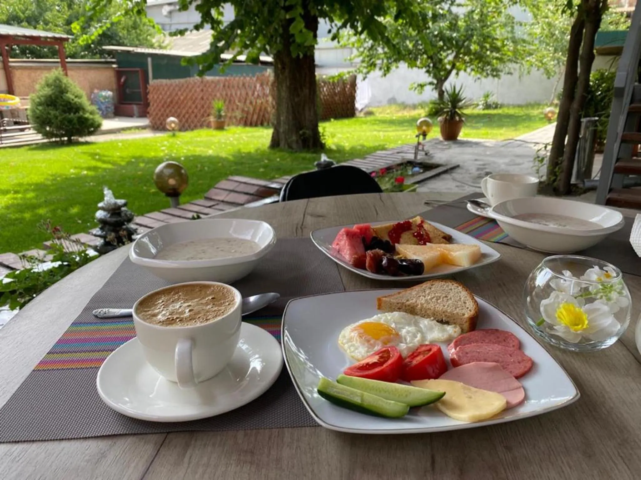 Breakfast in Eco House