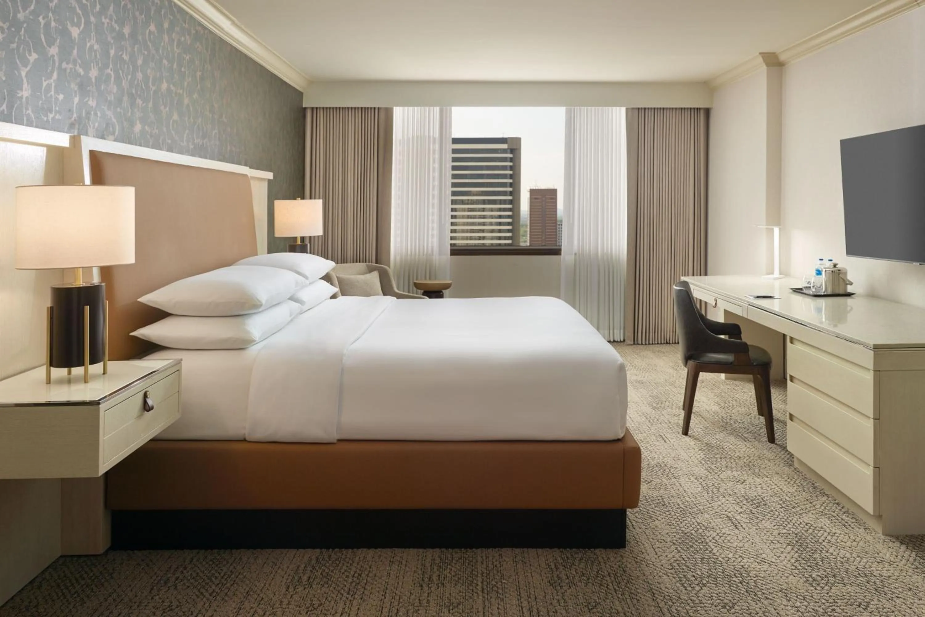 Bedroom, Bed in Sheraton Grand Nashville Downtown