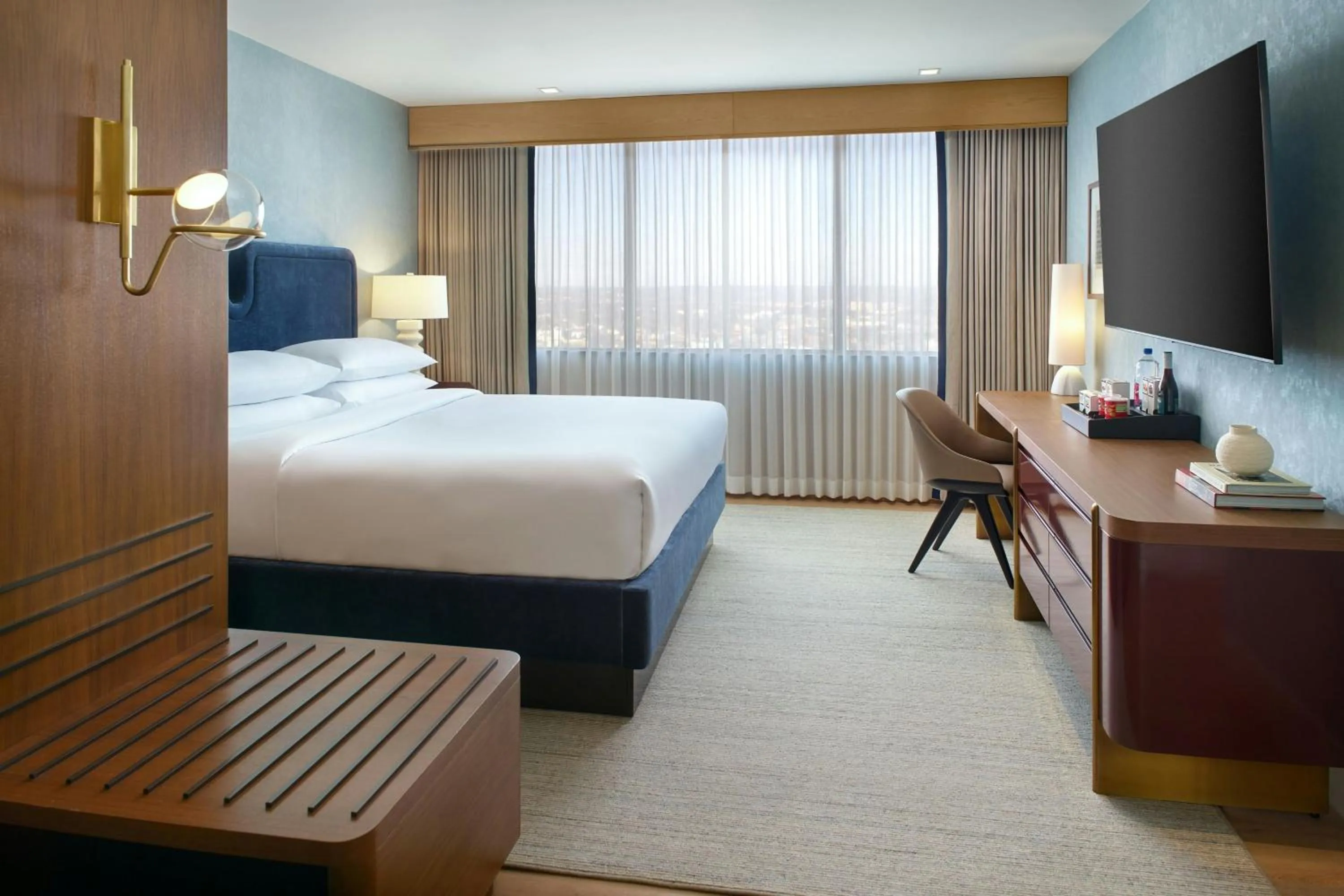 Bedroom, Bed in Sheraton Grand Nashville Downtown