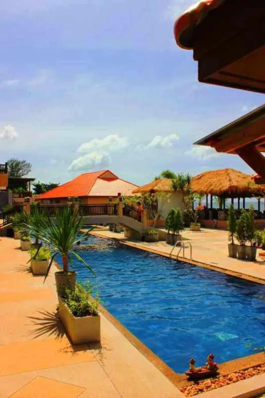 Pool view in Peace Paradise Beach