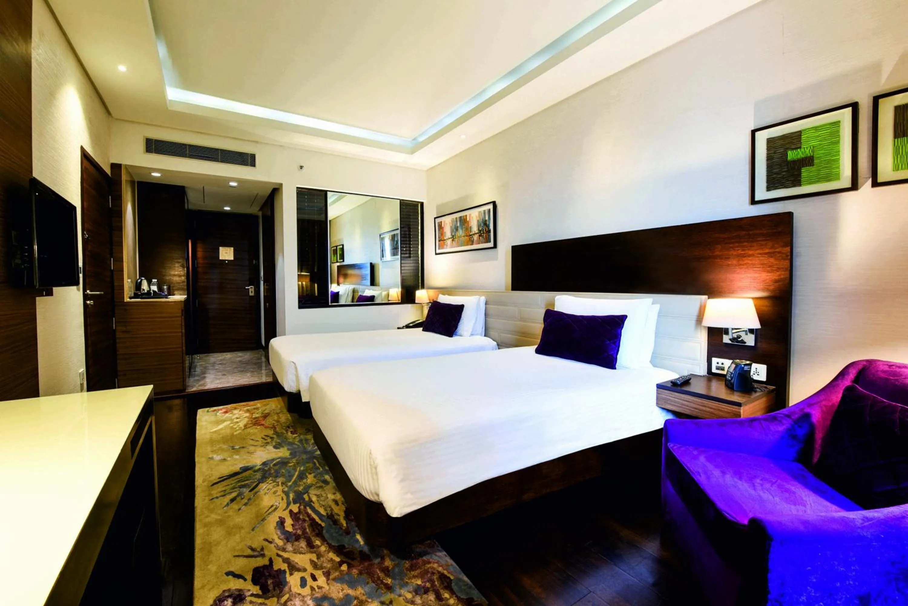 Bedroom, Bed in DoubleTree by Hilton Gurugram Baani Square