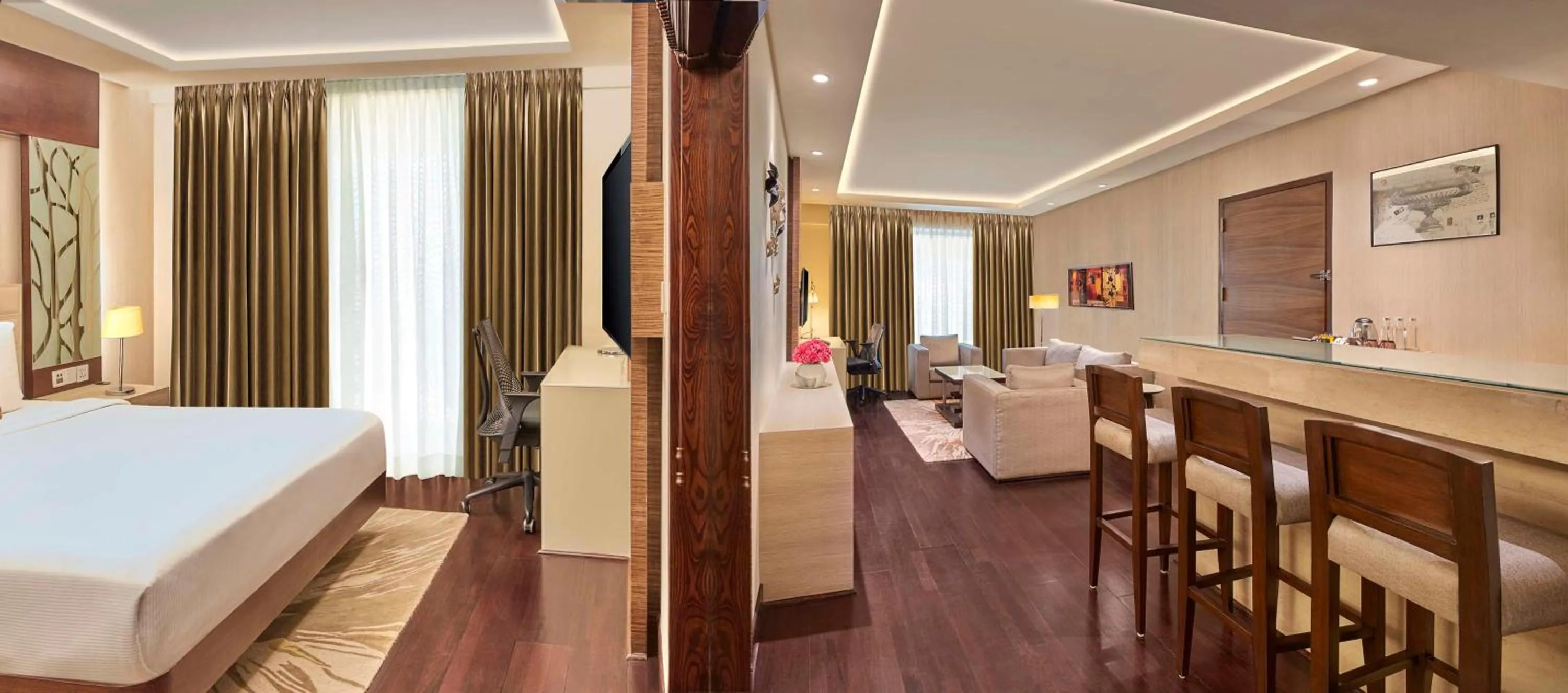 Bedroom, Bed in DoubleTree by Hilton Gurugram Baani Square