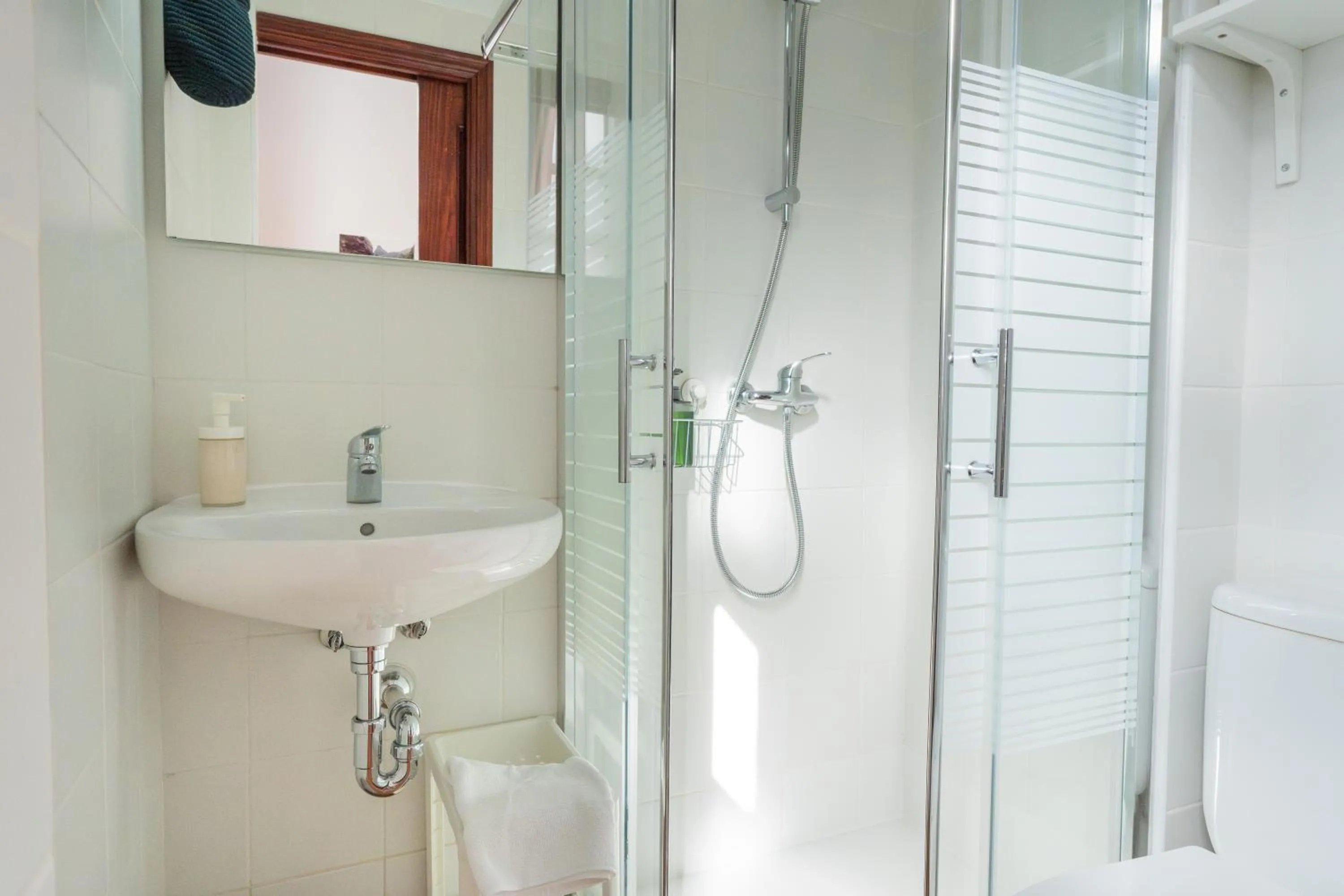 Shower in Tabaiba Guesthouse