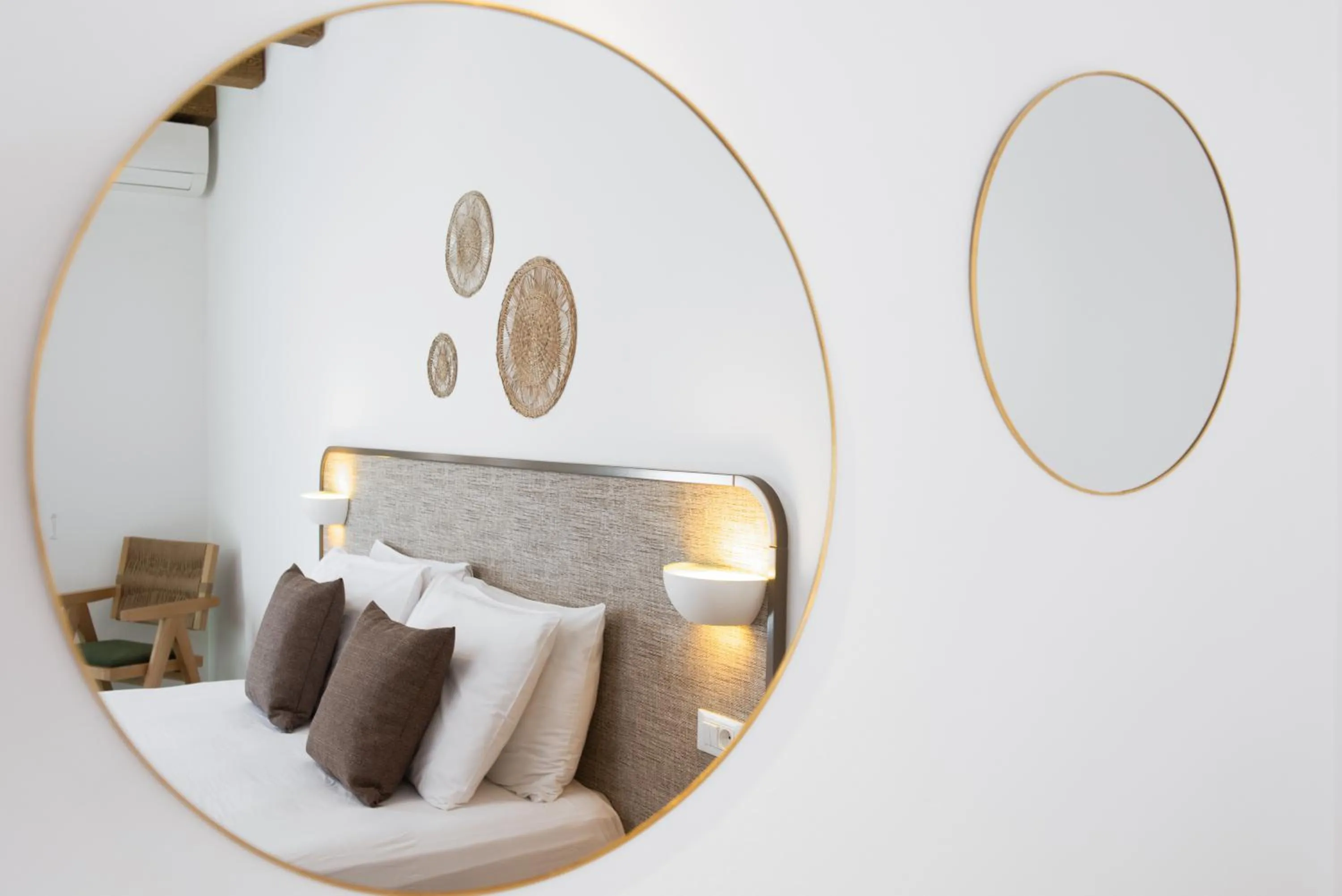 Bedroom, Bed in Xerolithia