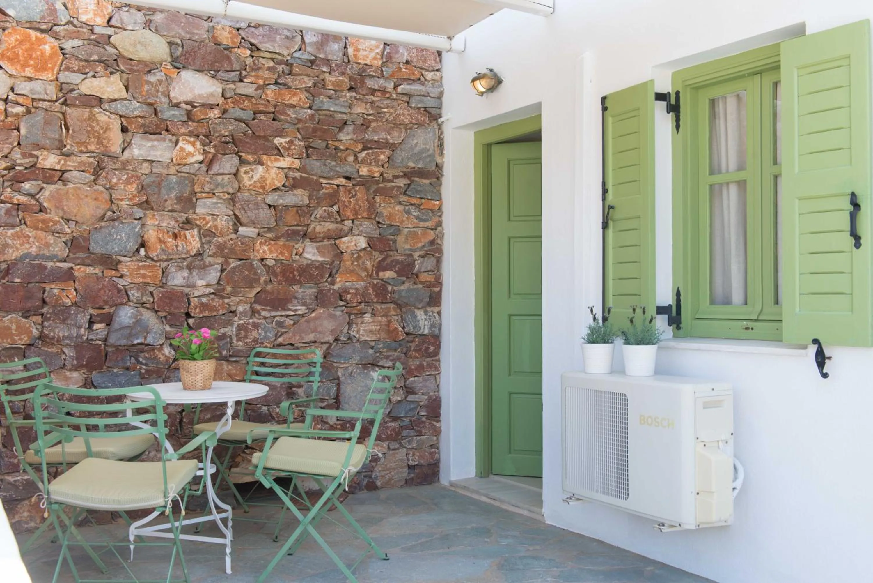 Garden in Xerolithia