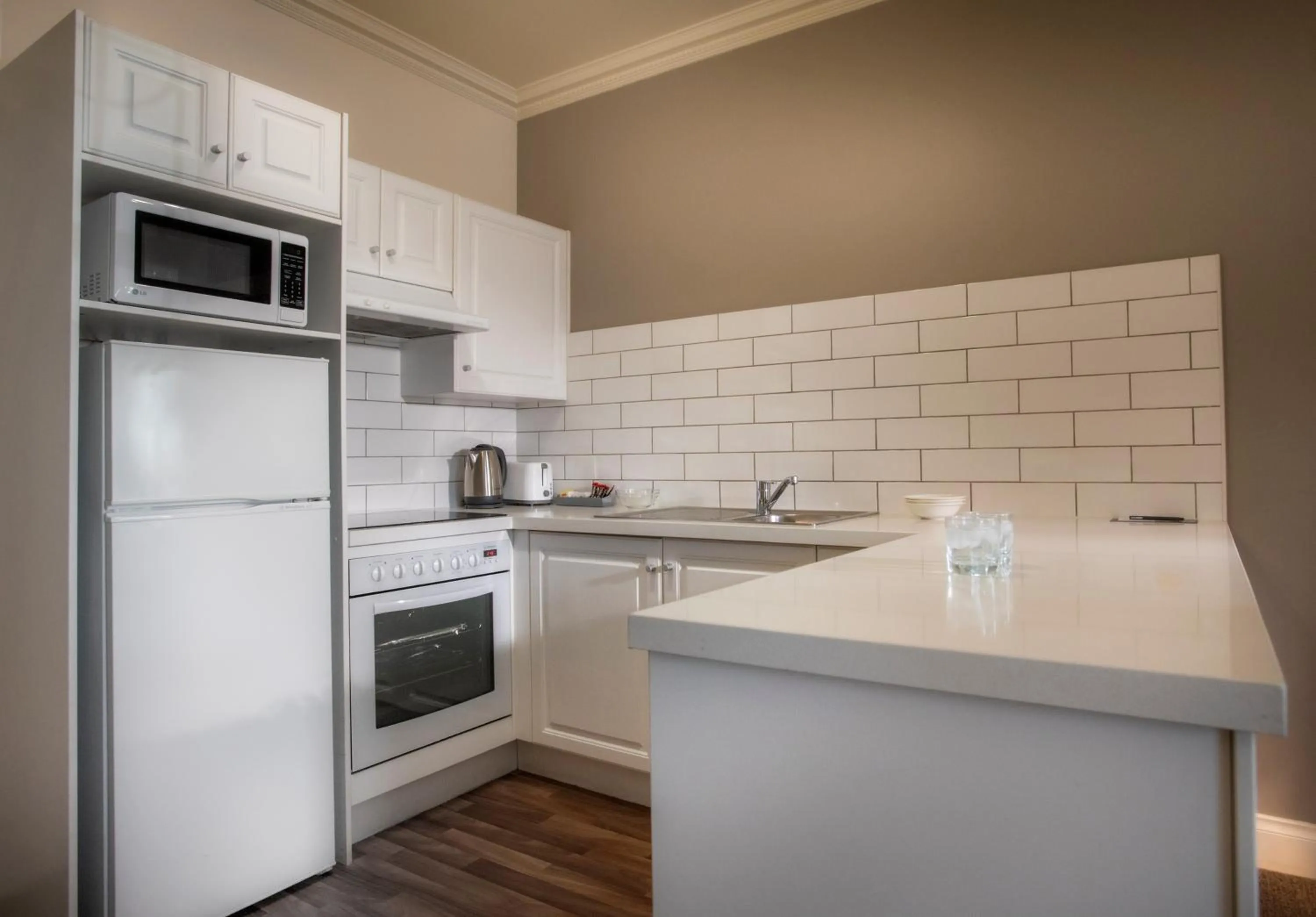 Kitchen or kitchenette in Majestic Old Lion Apartments