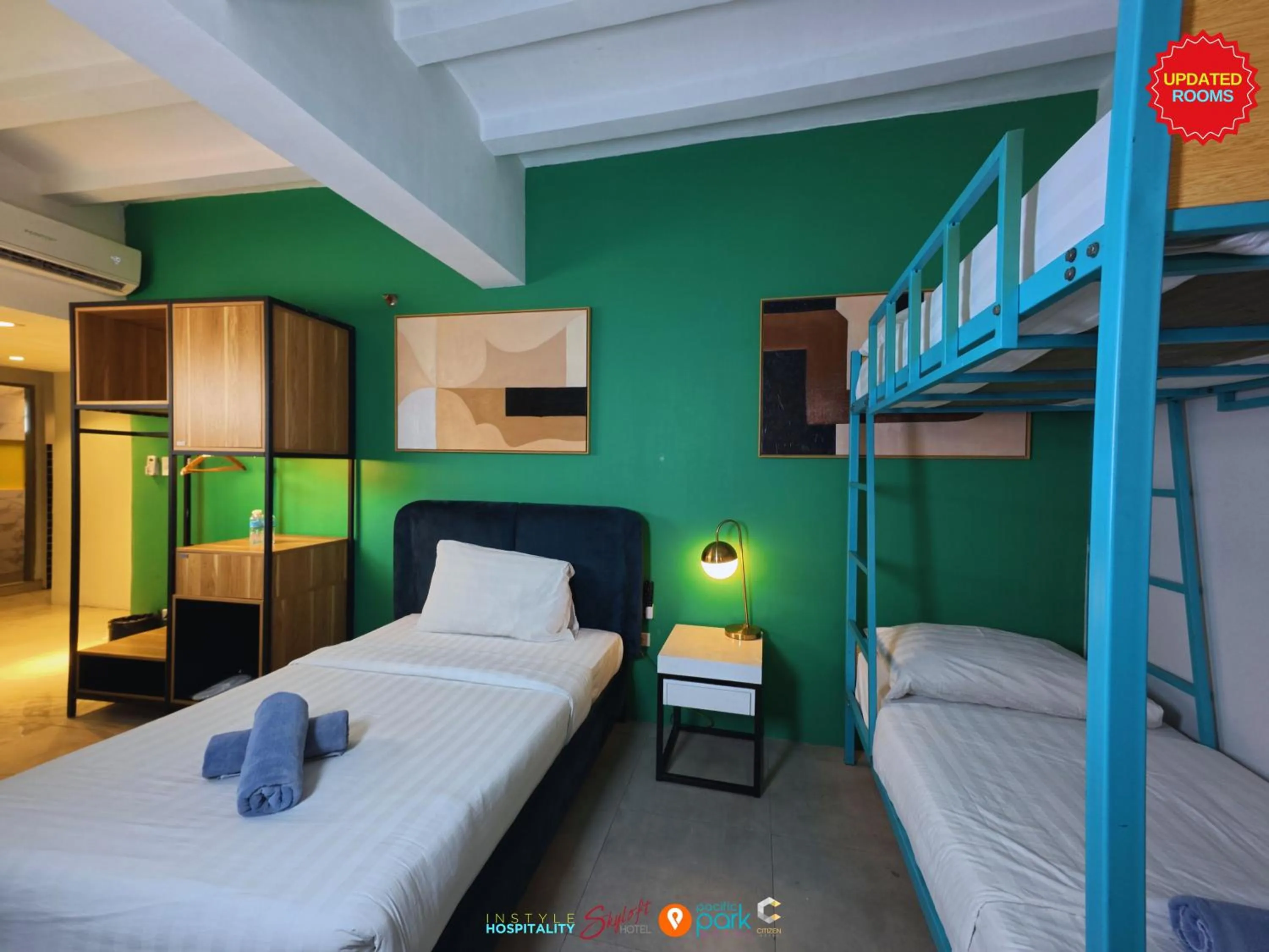 Bedroom, Bed in Citizen Hotel