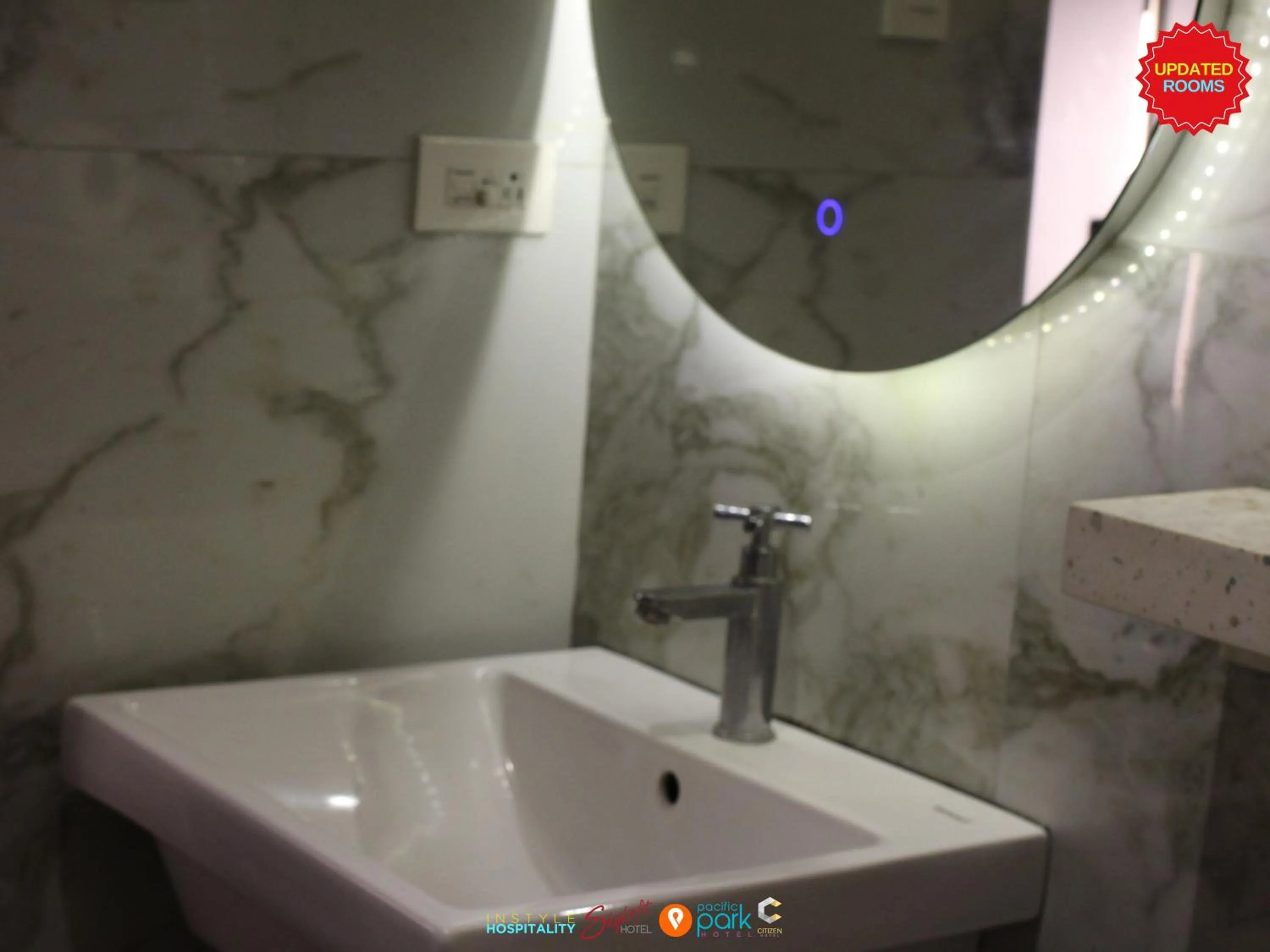 Bathroom in Citizen Hotel