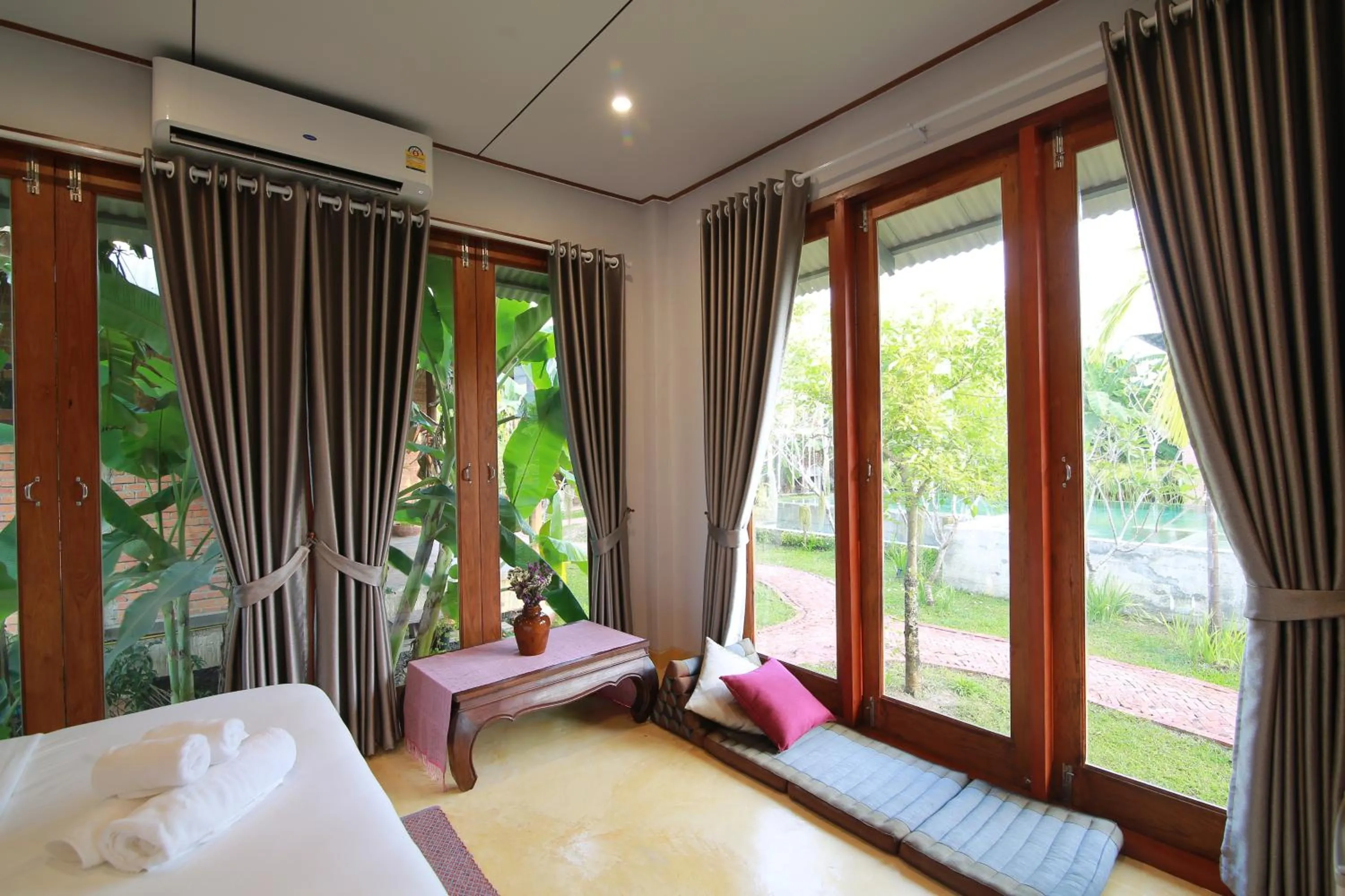 Bedroom, Bed in BaanSuk Sukhothai Resort