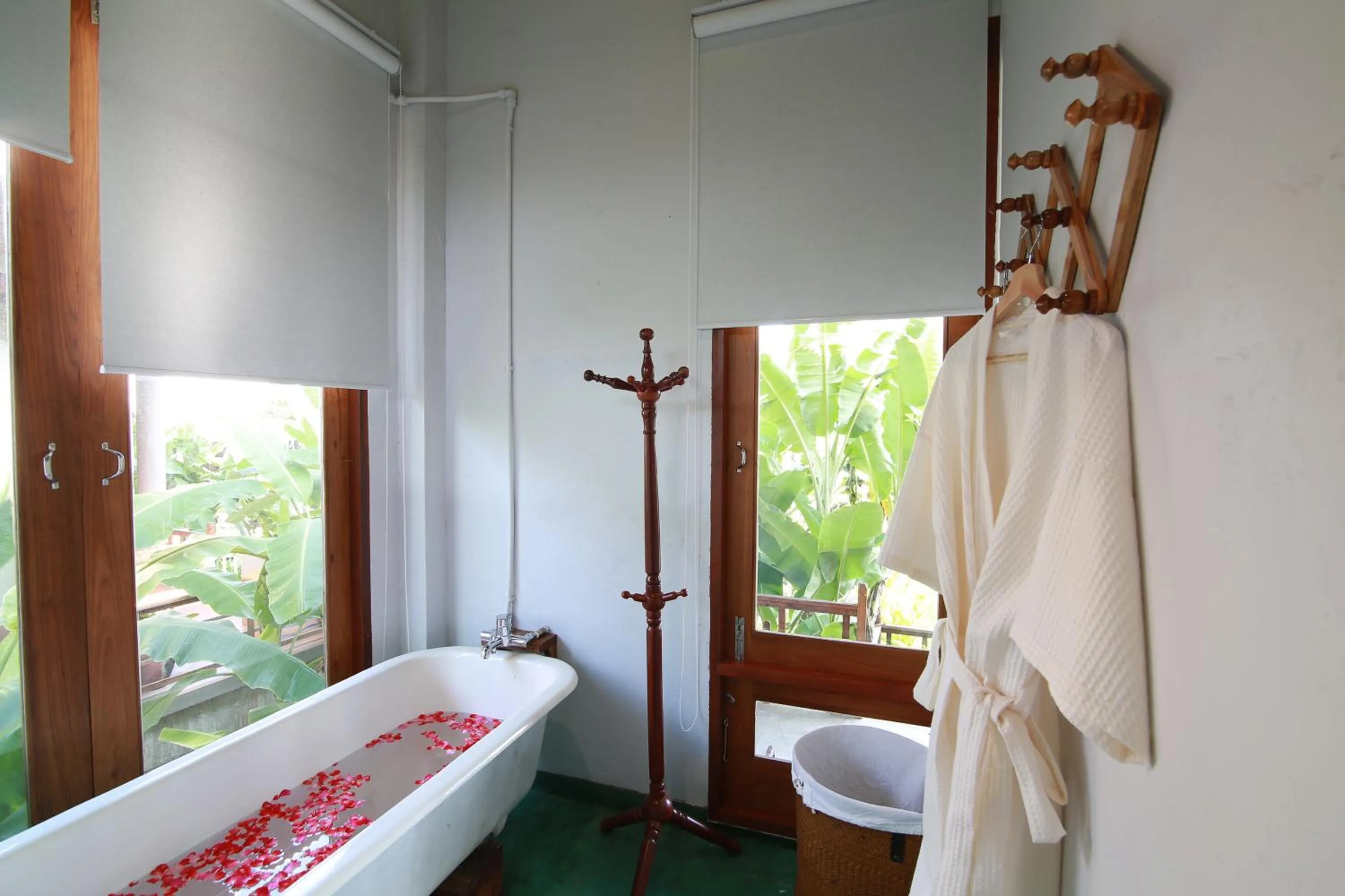Bathroom in BaanSuk Sukhothai Resort