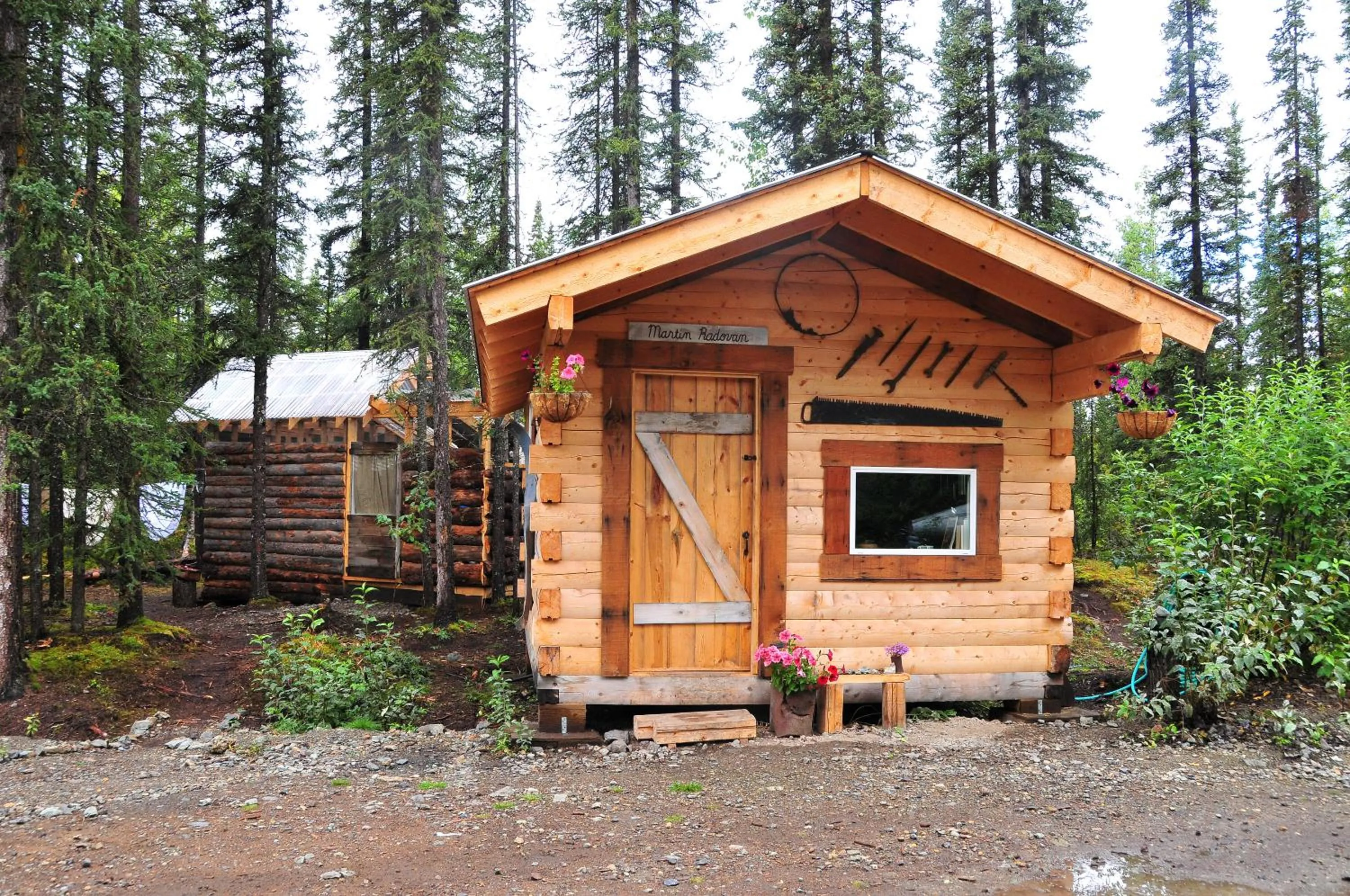 Blackburn Cabins - McCarthy, Alaska