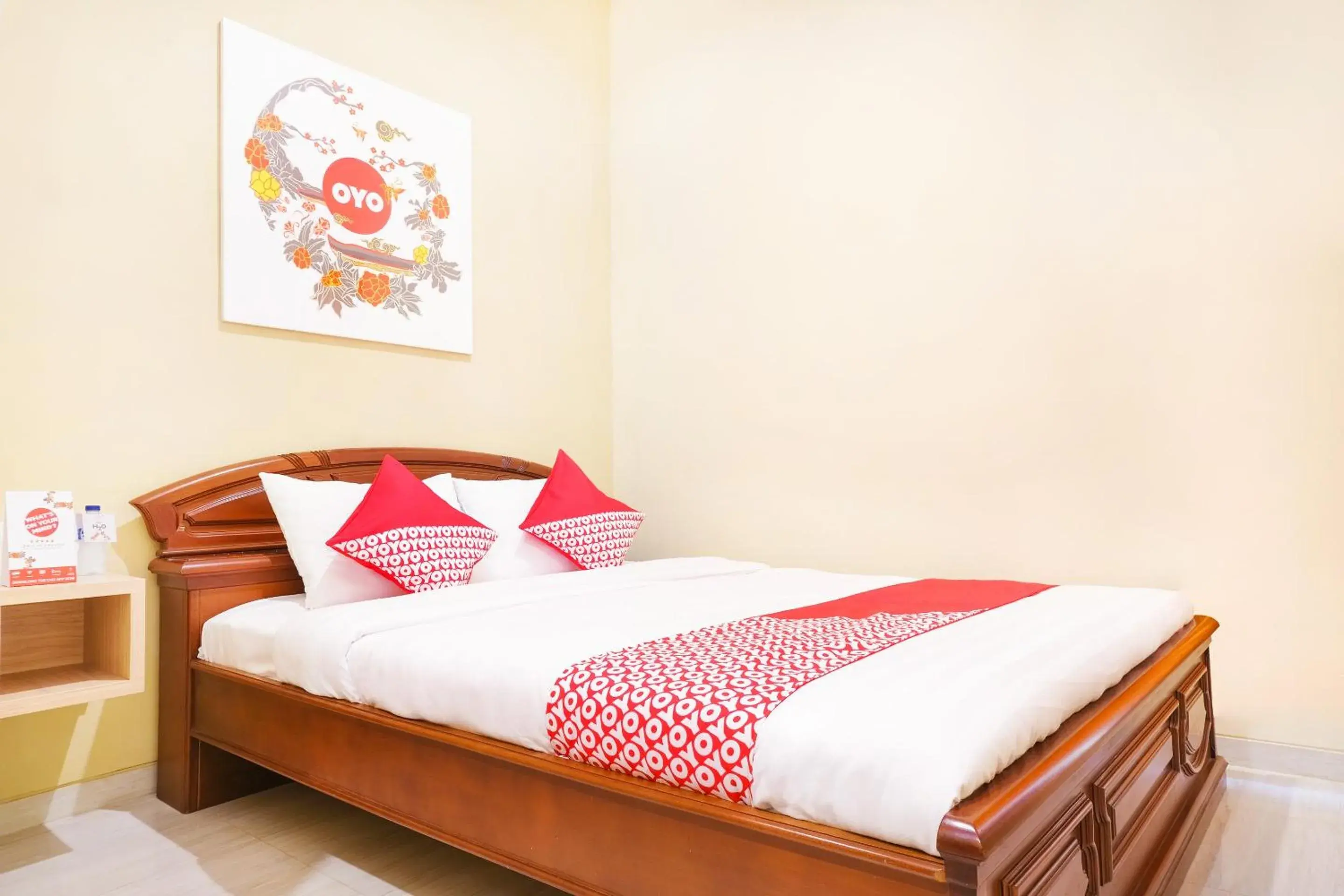 Deluxe Double Room in Hotel O DeHome Family Deluxe Double Room in Hotel O DeHome Family