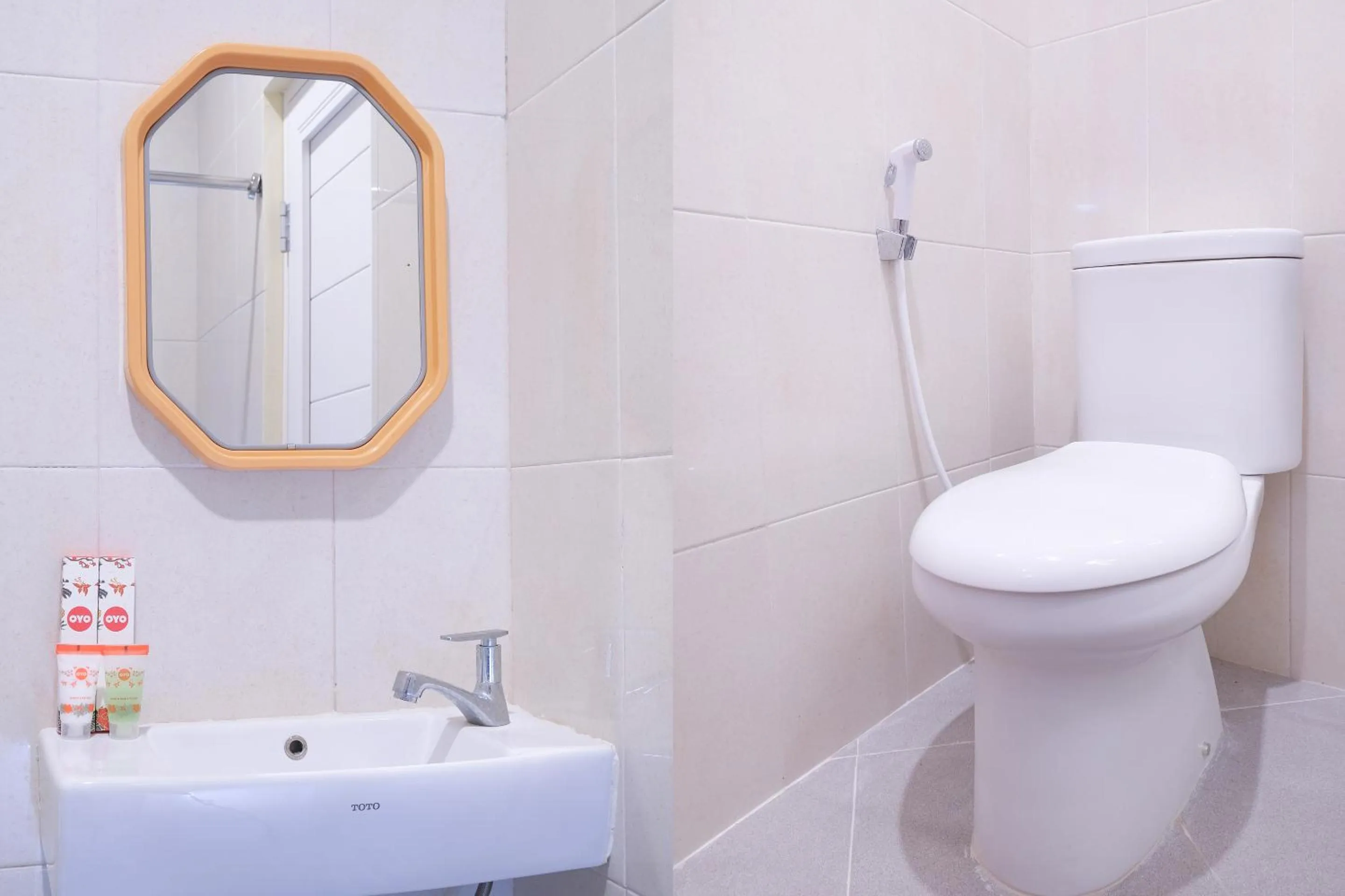 Bathroom in Hotel O DeHome Family