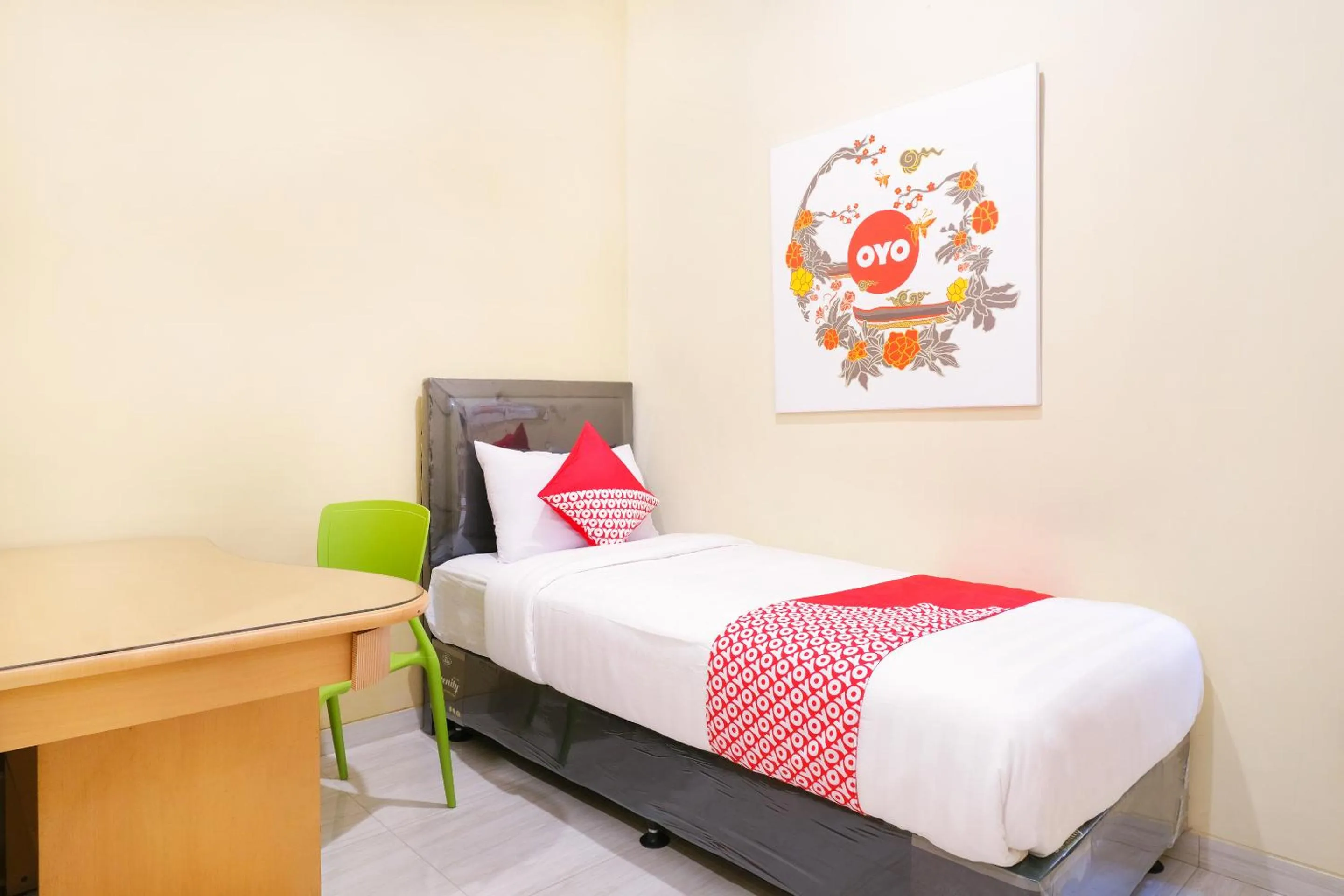 Bedroom, Bed in Hotel O DeHome Family