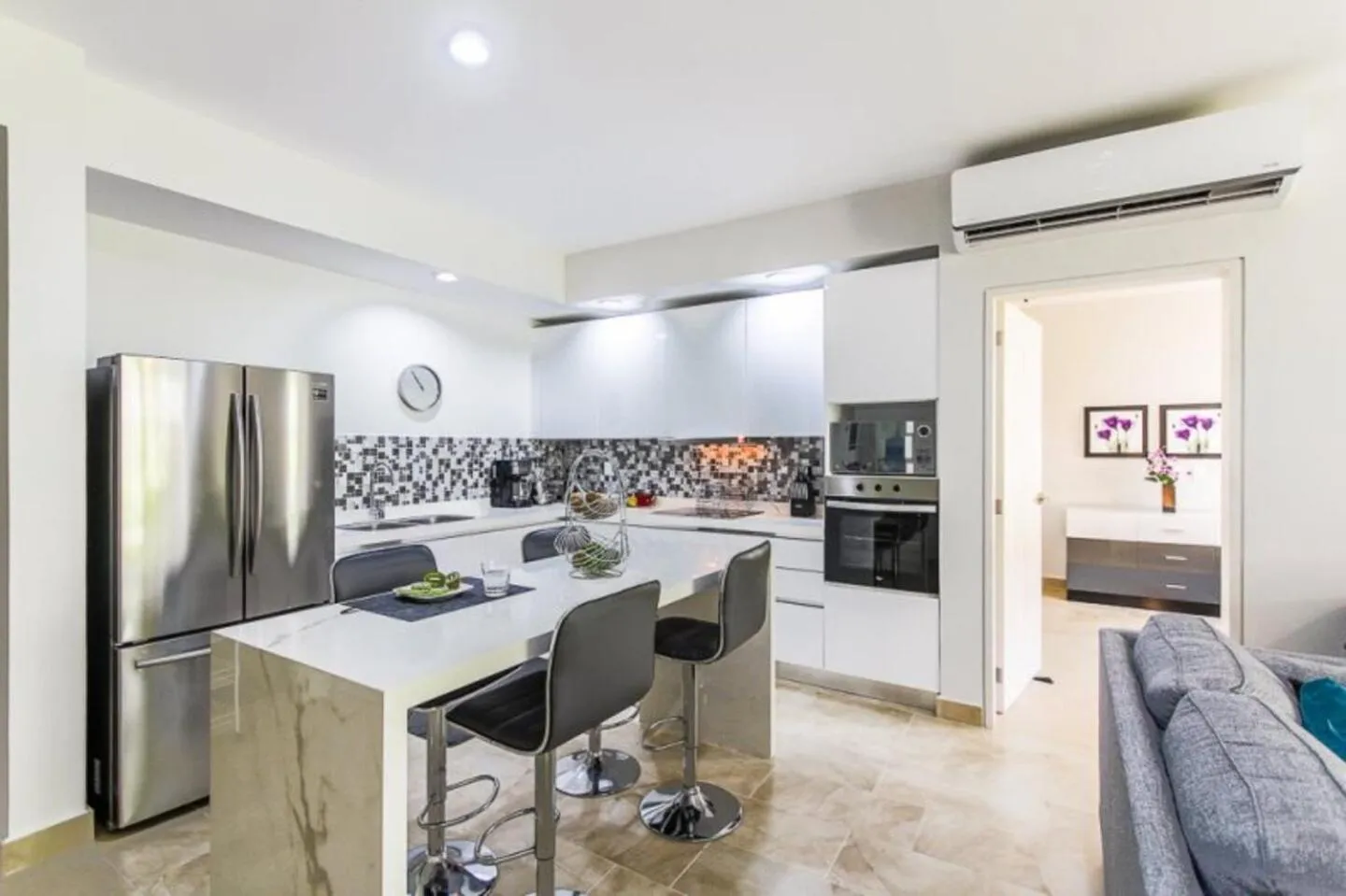 Kitchen or kitchenette in Ciudad Mayakoba Homes by Vimex