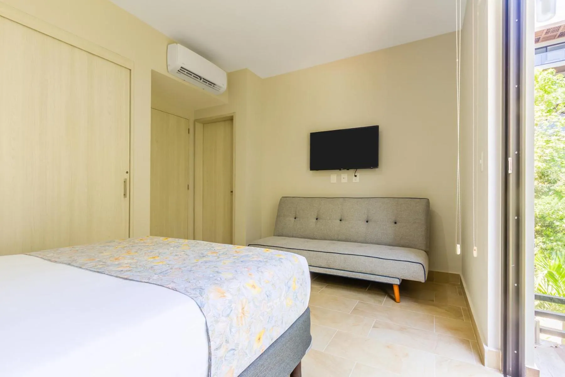 Bedroom, Bed in Ciudad Mayakoba Homes by Vimex